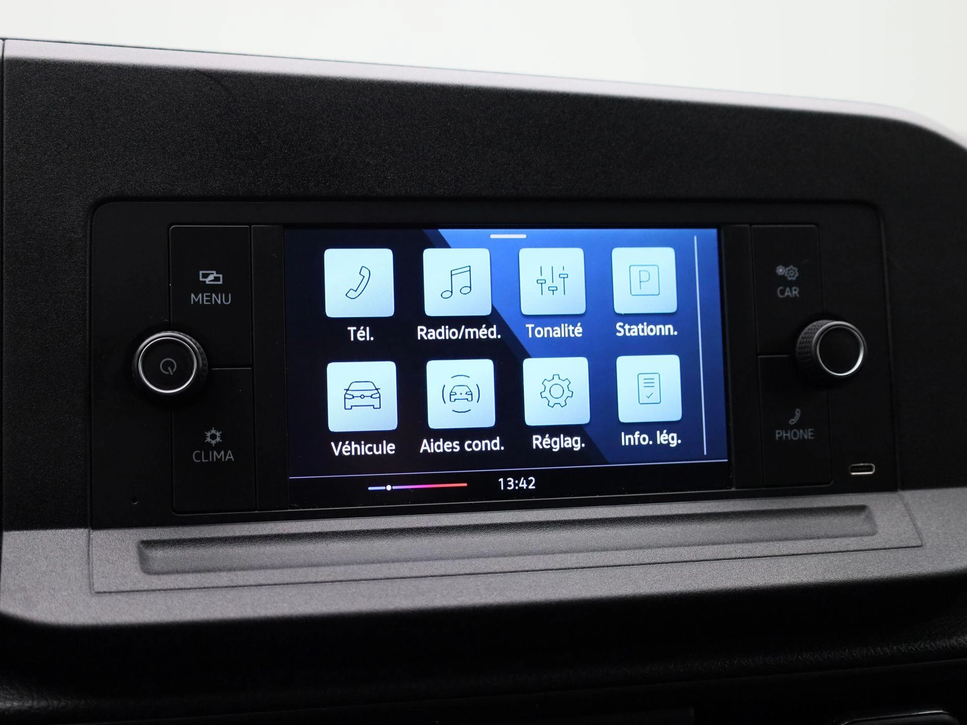 Volkswagen-Caddy-image-22