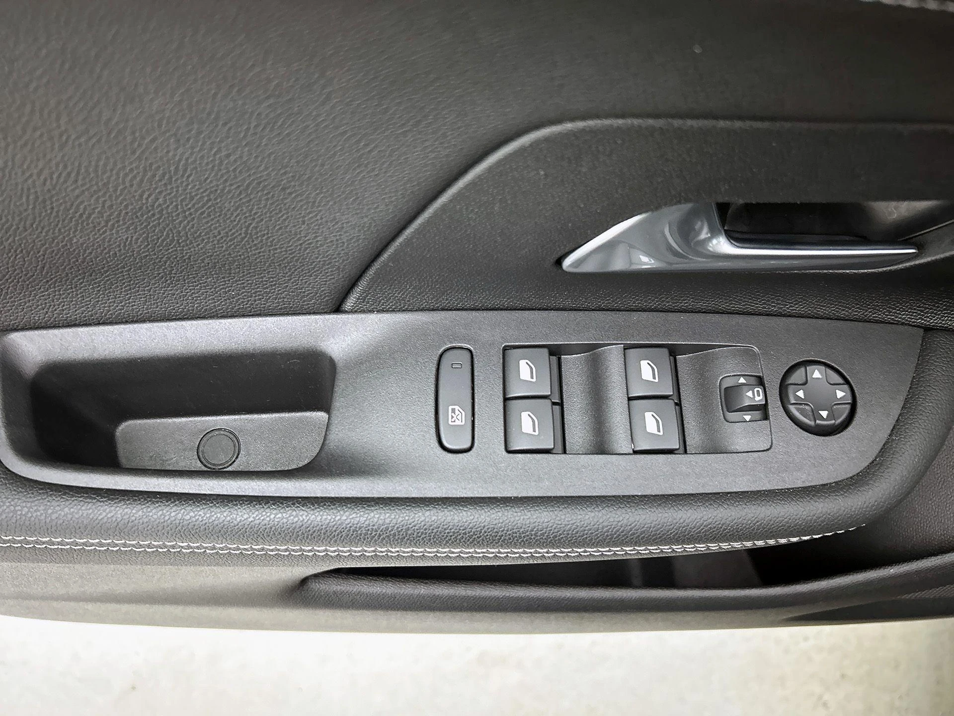 Opel-Mokka-e-image-22