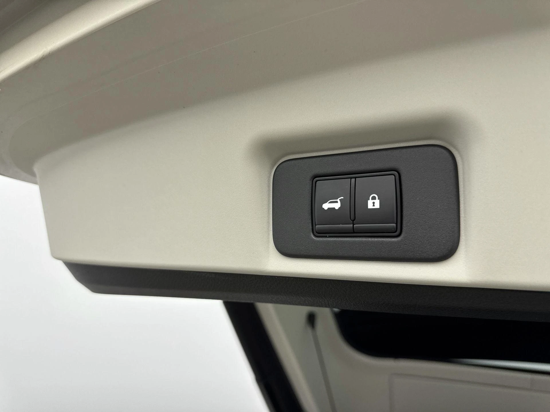 Nissan-ARIYA-image-18