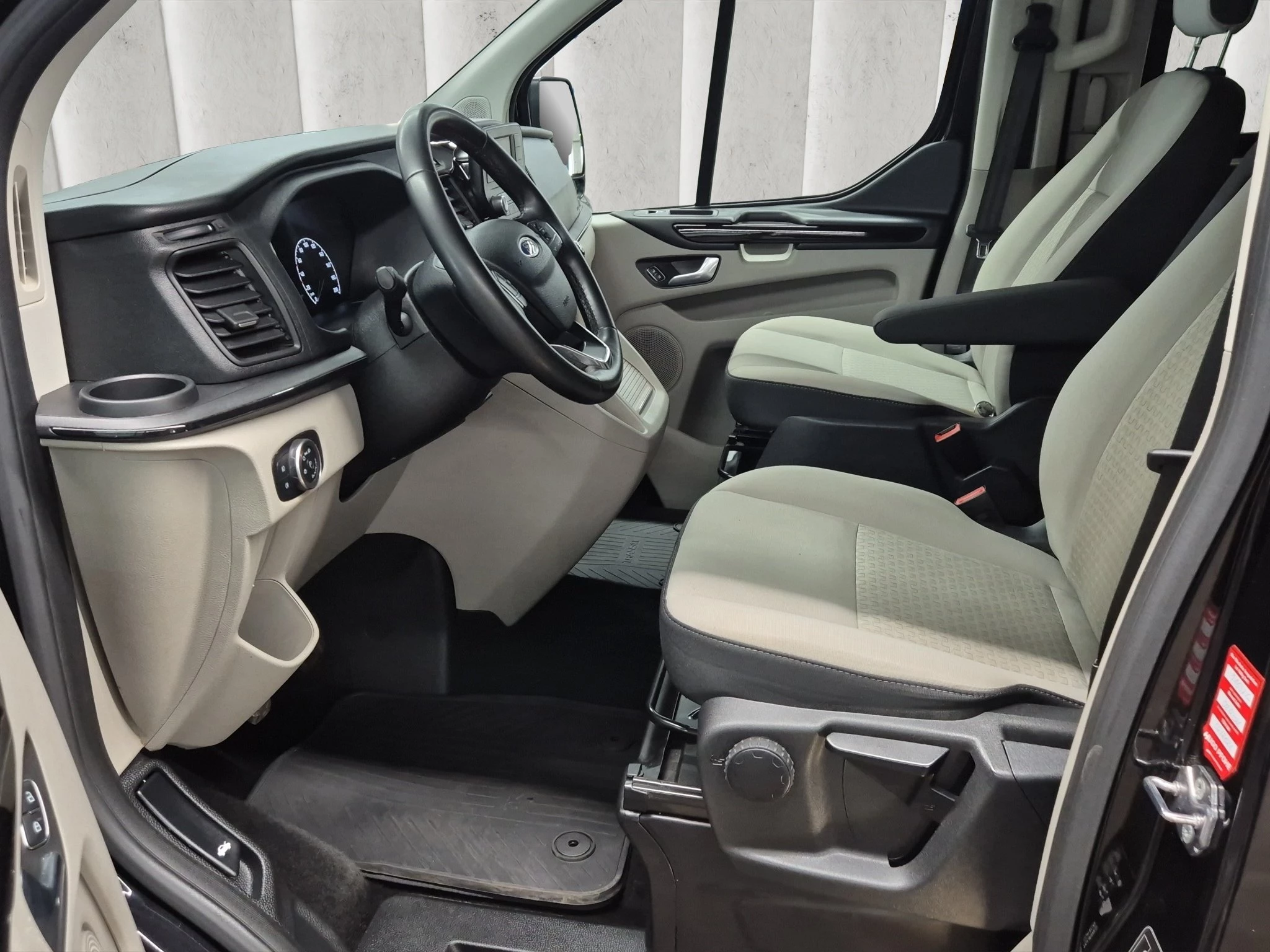 Ford Tourneo Custom 2.0 TDCi 320 L1 Trend (EURO 6d)