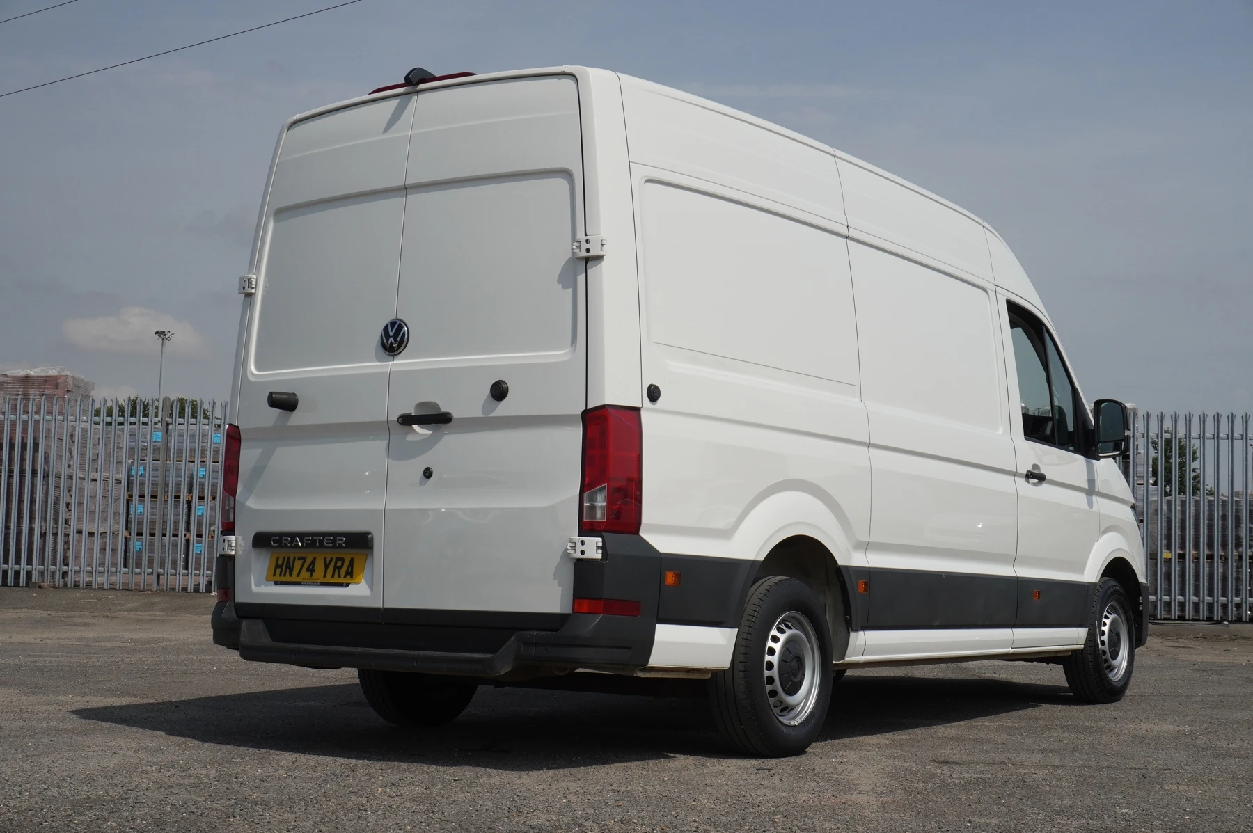 Volkswagen-Crafter-image-27