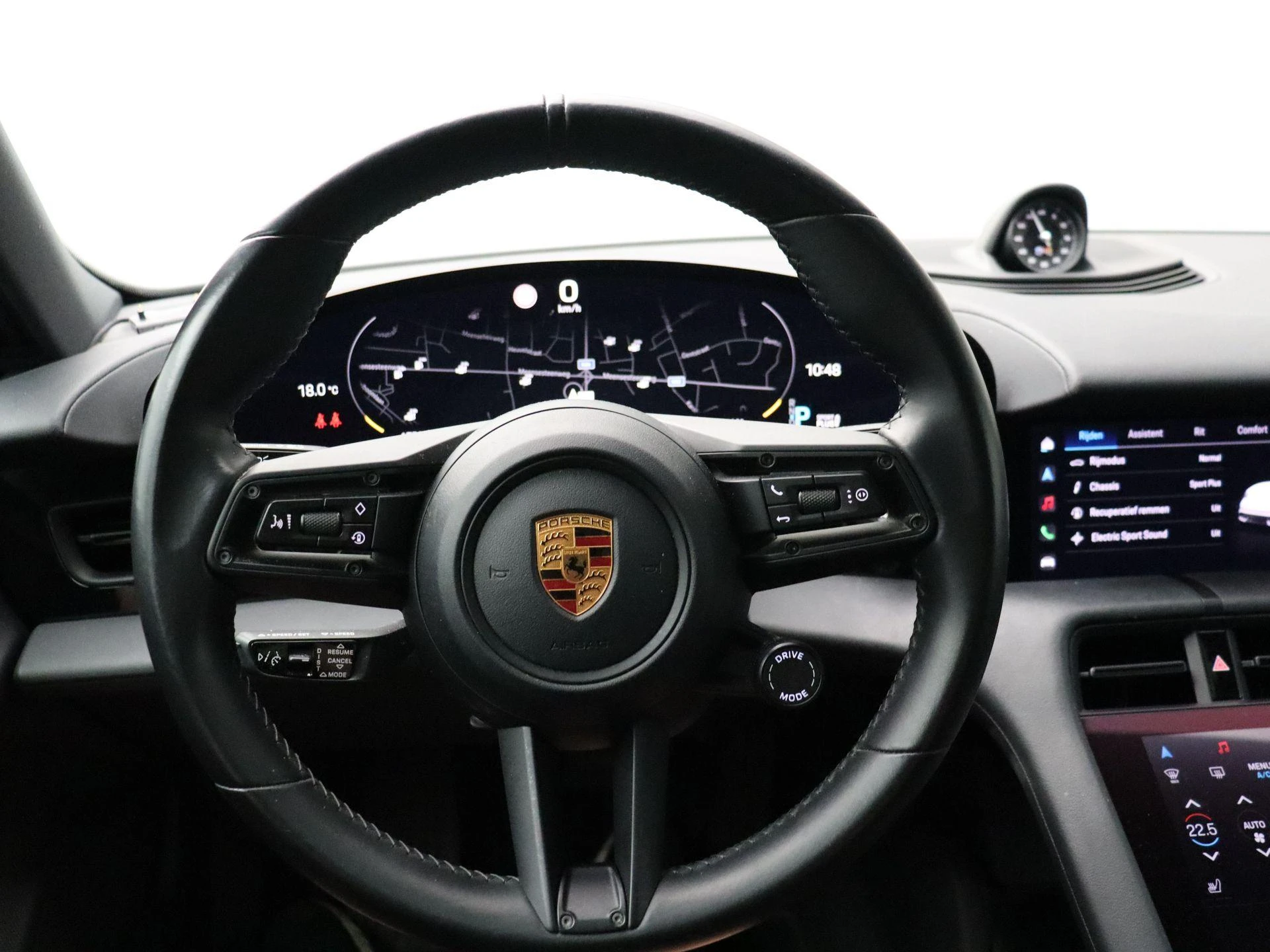 Porsche-Taycan-image-16