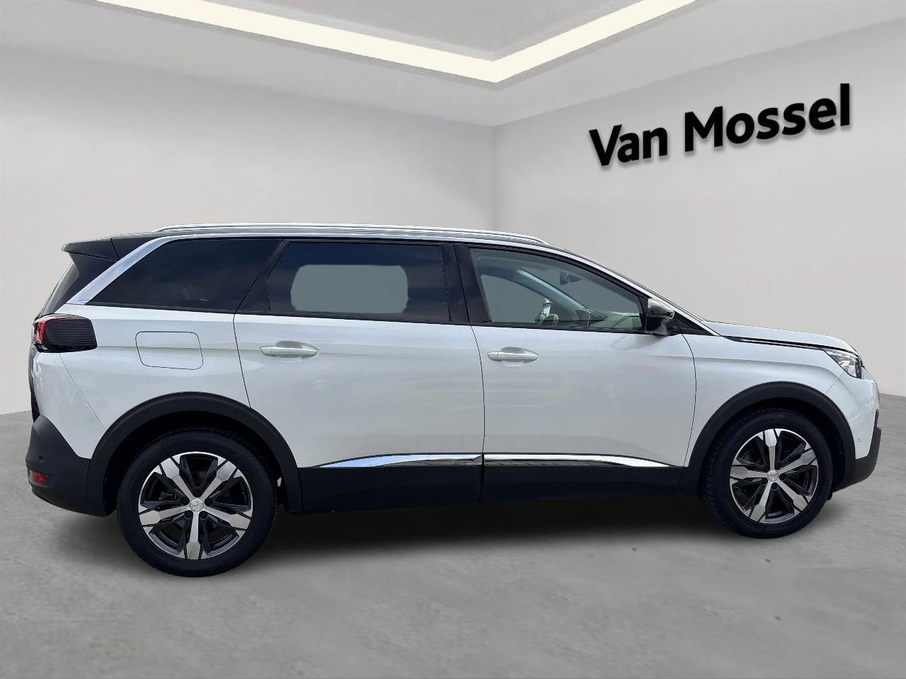 Peugeot-5008-image-4