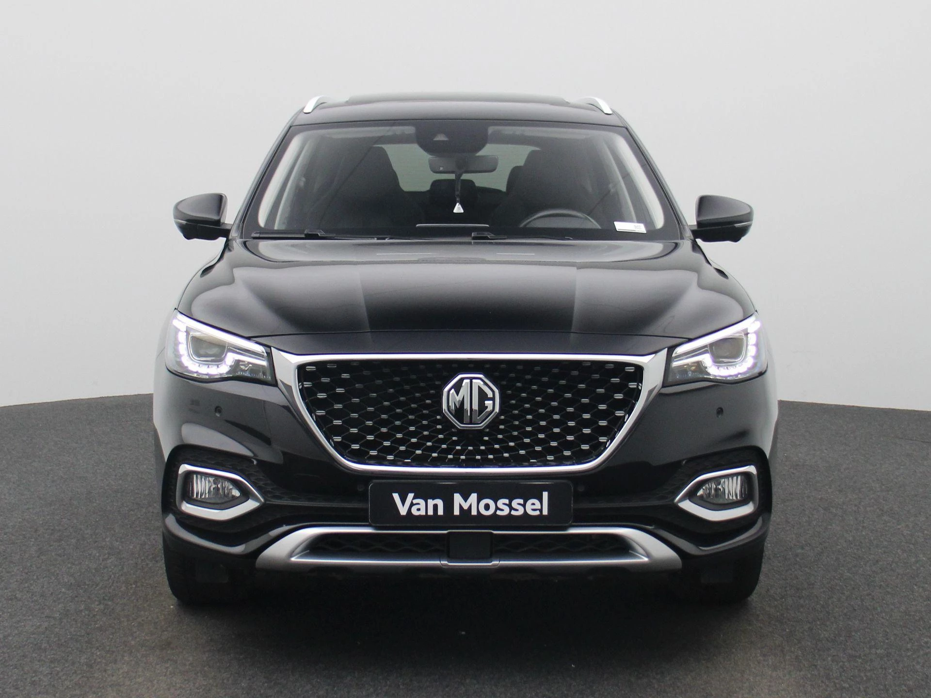 MG EHS 1.5T Luxury
