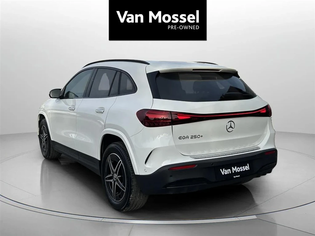 Mercedes-Benz-EQA-image-6