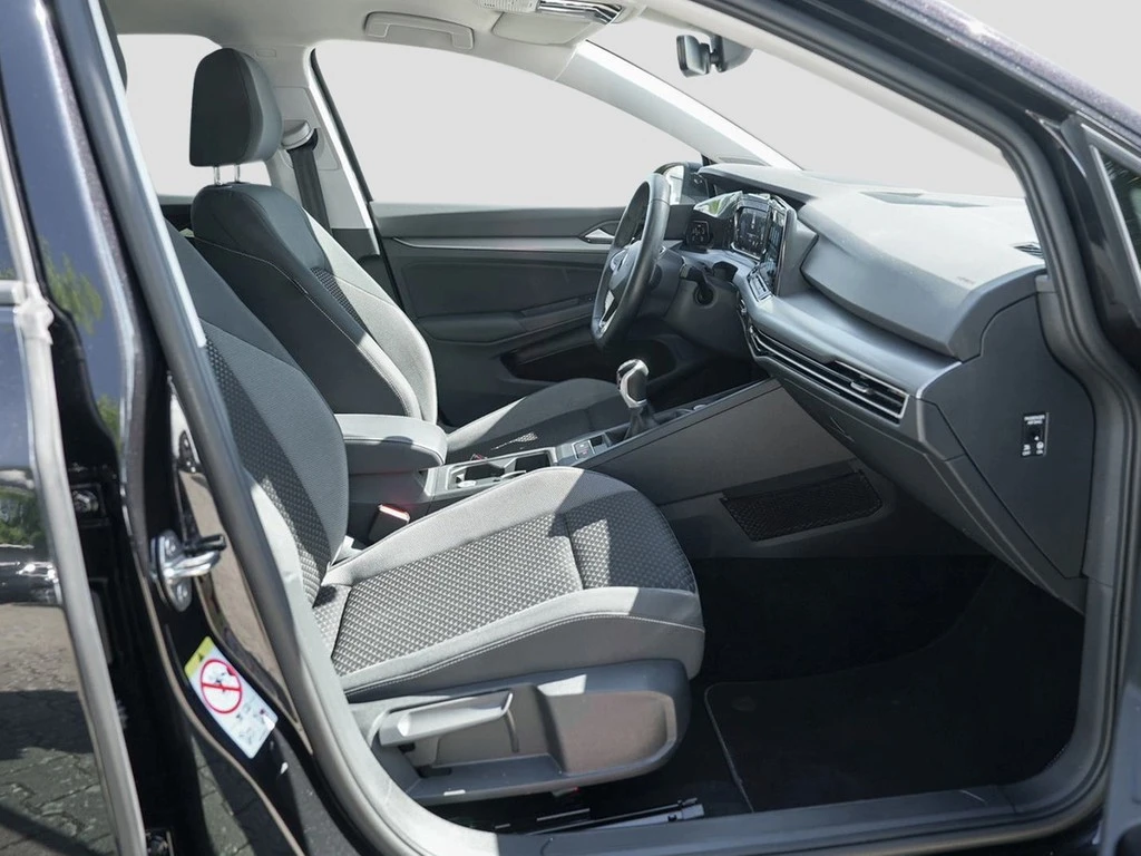Volkswagen-Golf-image-6