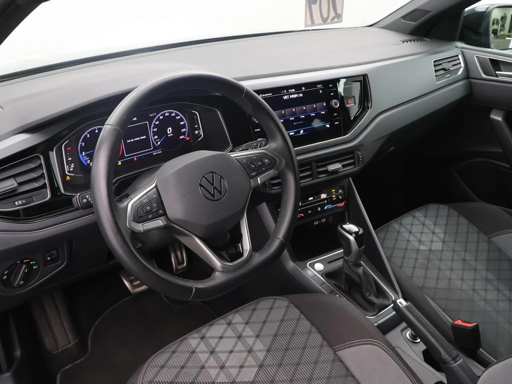 Volkswagen Taigo Taigo R-Line Business 1.0TSI 110PK *AUTOMAAT*TREKHAAK*PDC*CAMERA*ACC*APP-CONNECT*..*