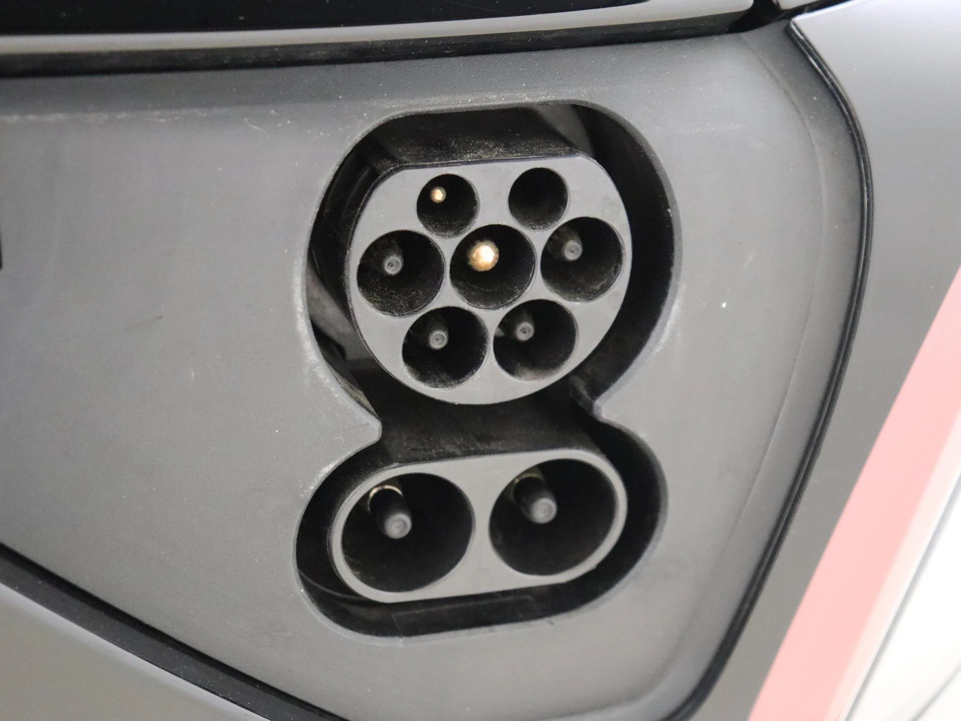 Tesla-Model 3-image-26