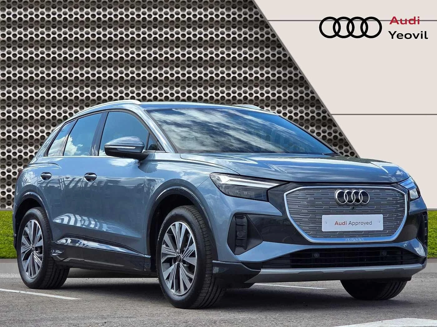 Audi-Q4 e-tron-image-0