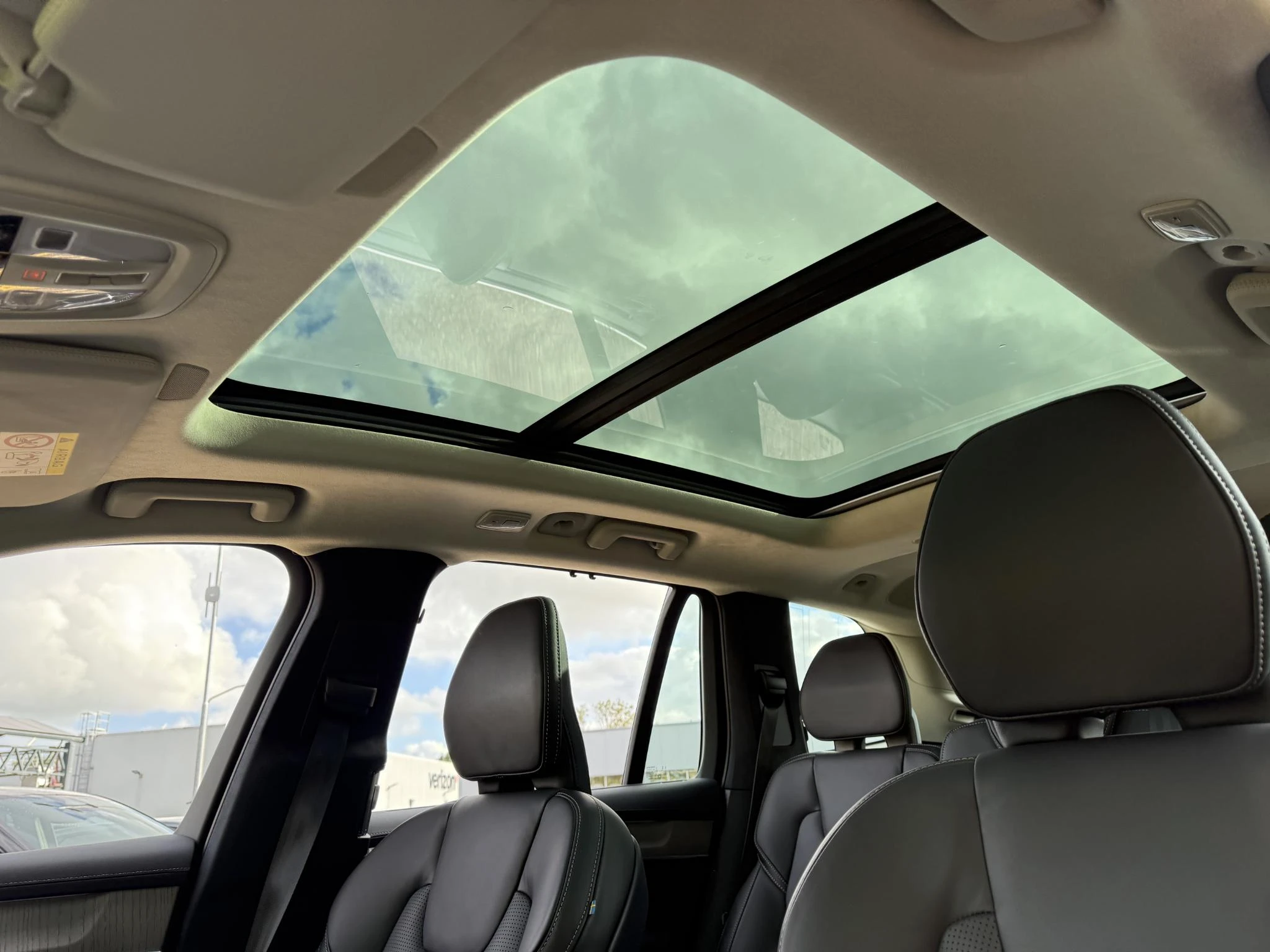 Volvo-XC90-image-2