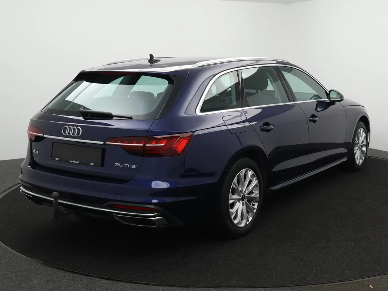 Audi-A4-image-11