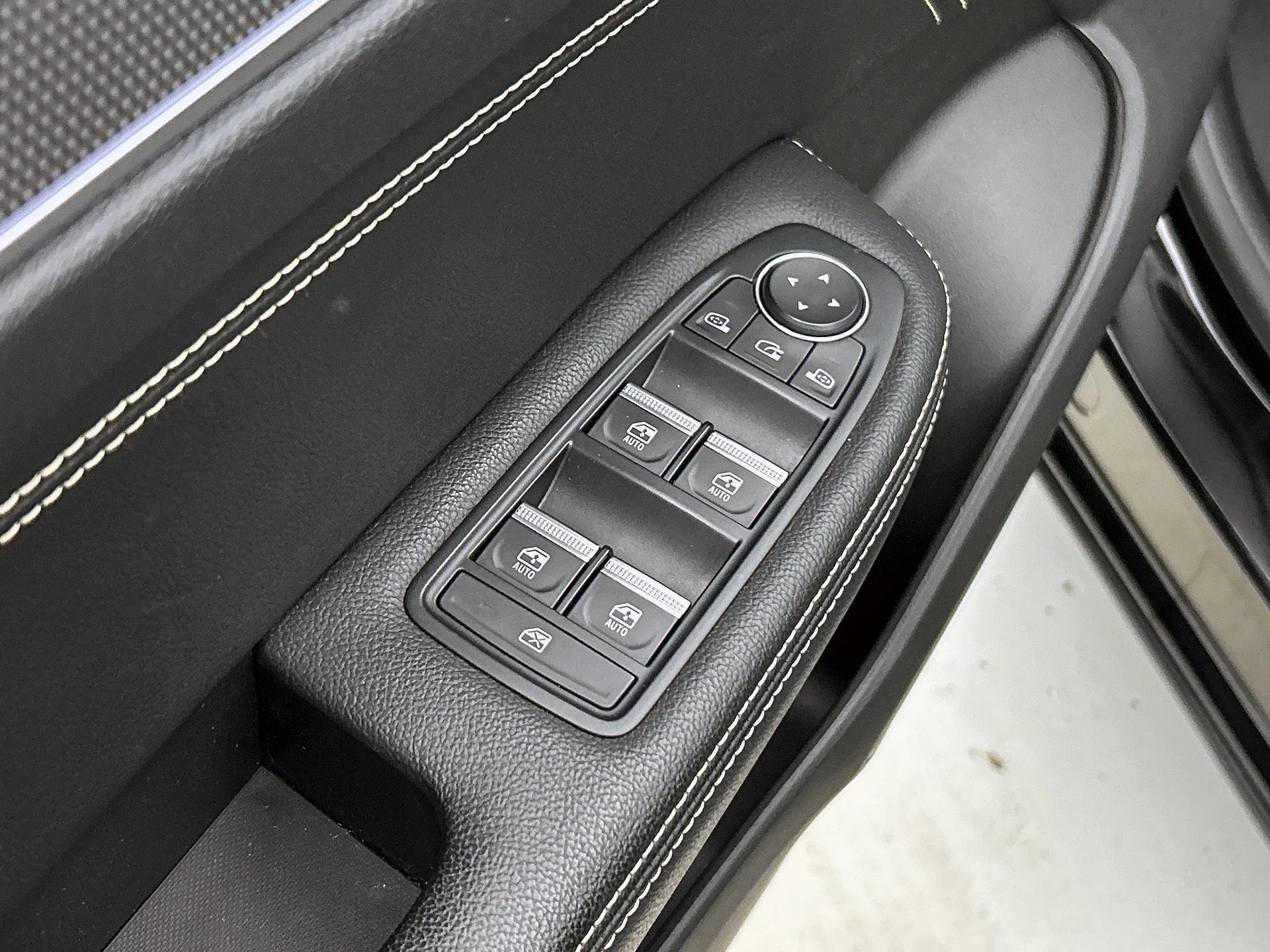 Renault-Arkana-image-28