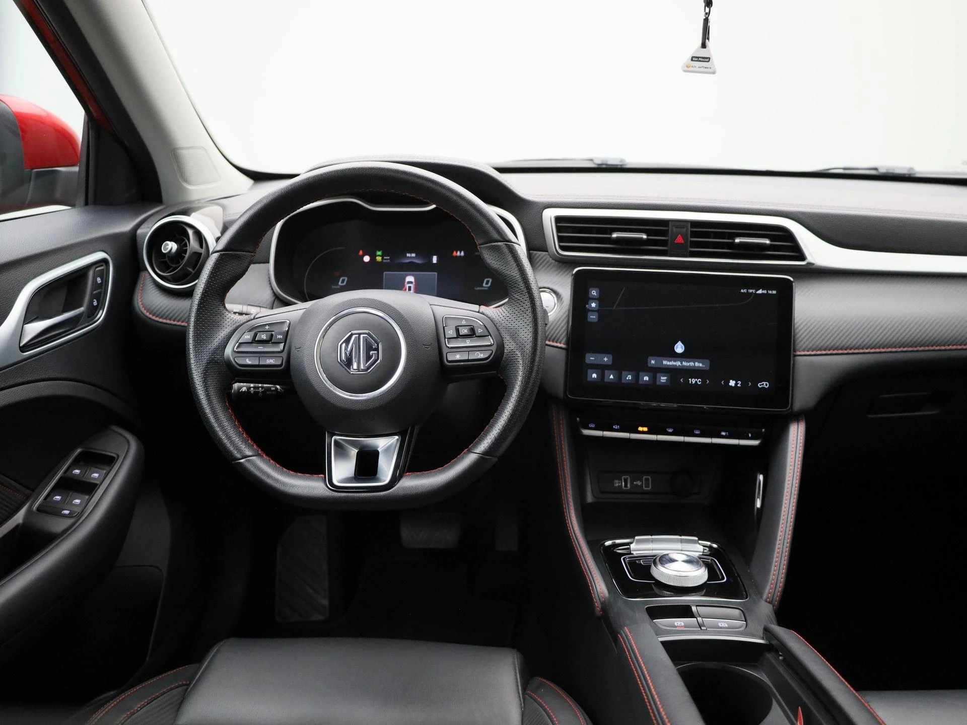 MG ZS EV Long Range Luxury 70 kWh