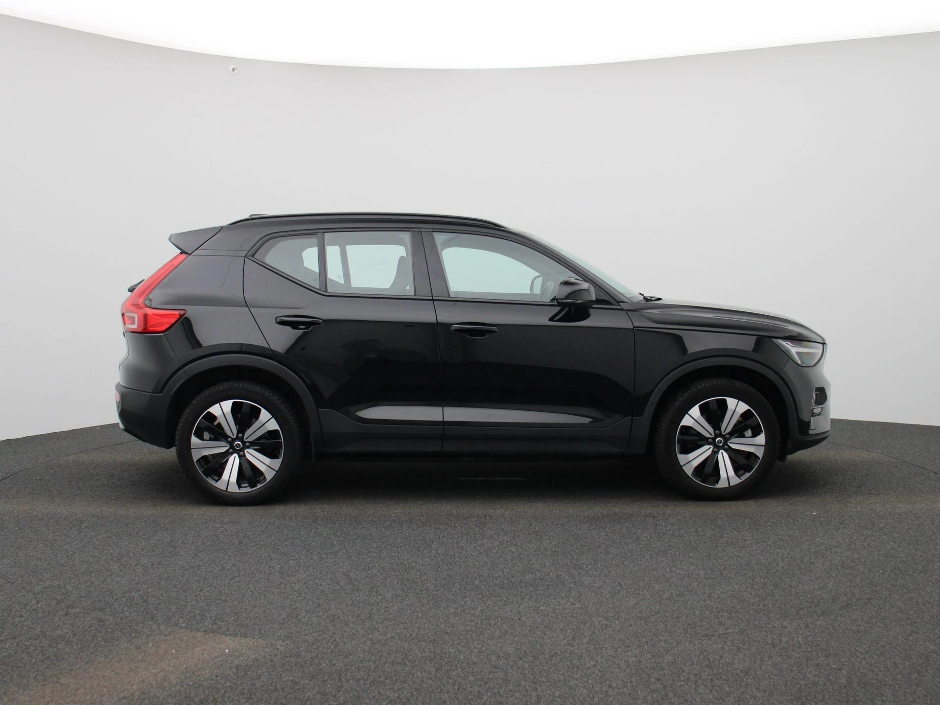 Volvo-XC40-image-5