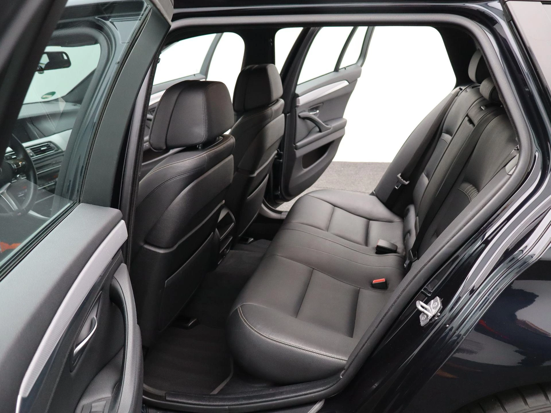 BMW-5 Serie-image-21