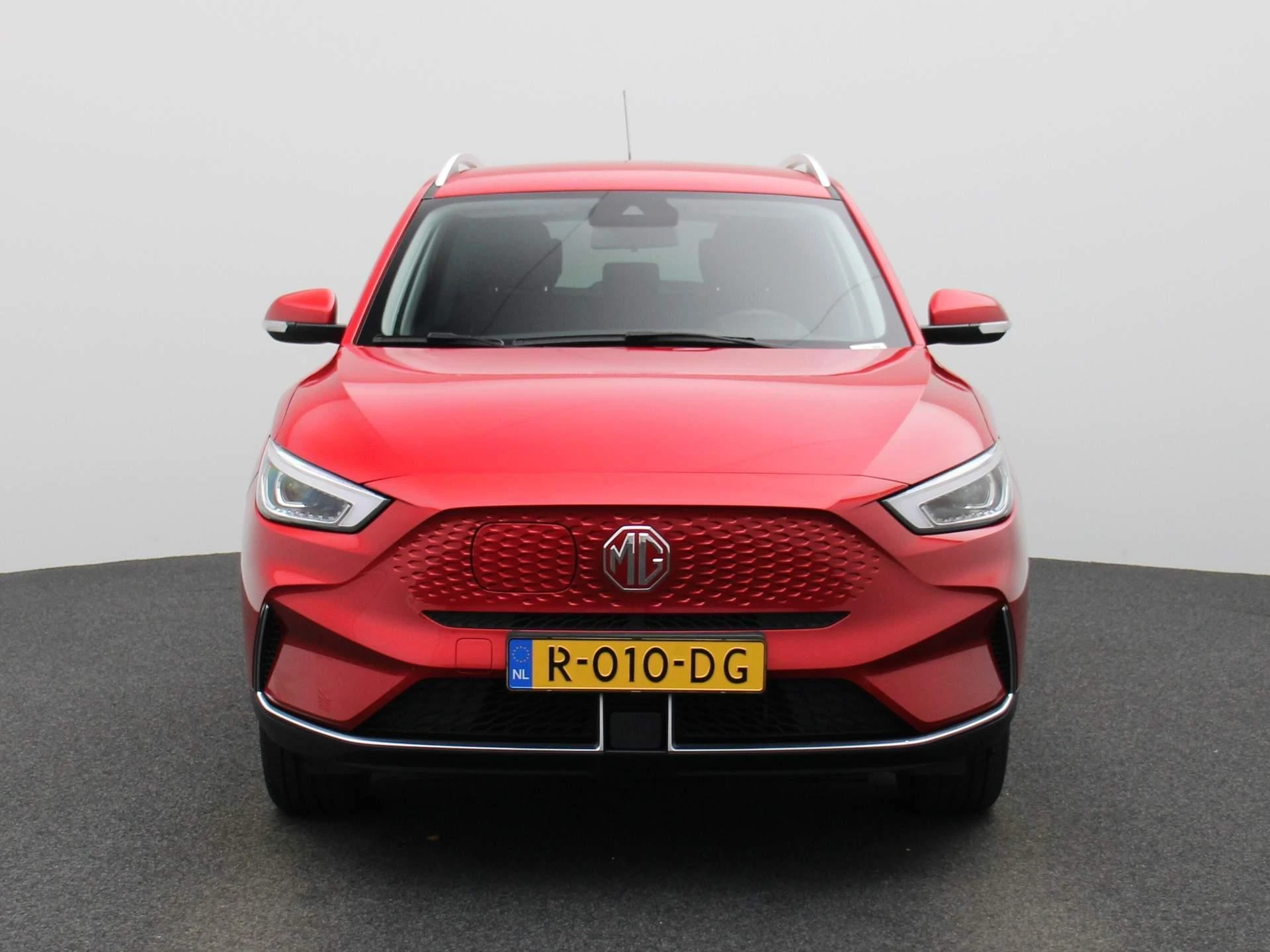 MG-ZS EV-image-2