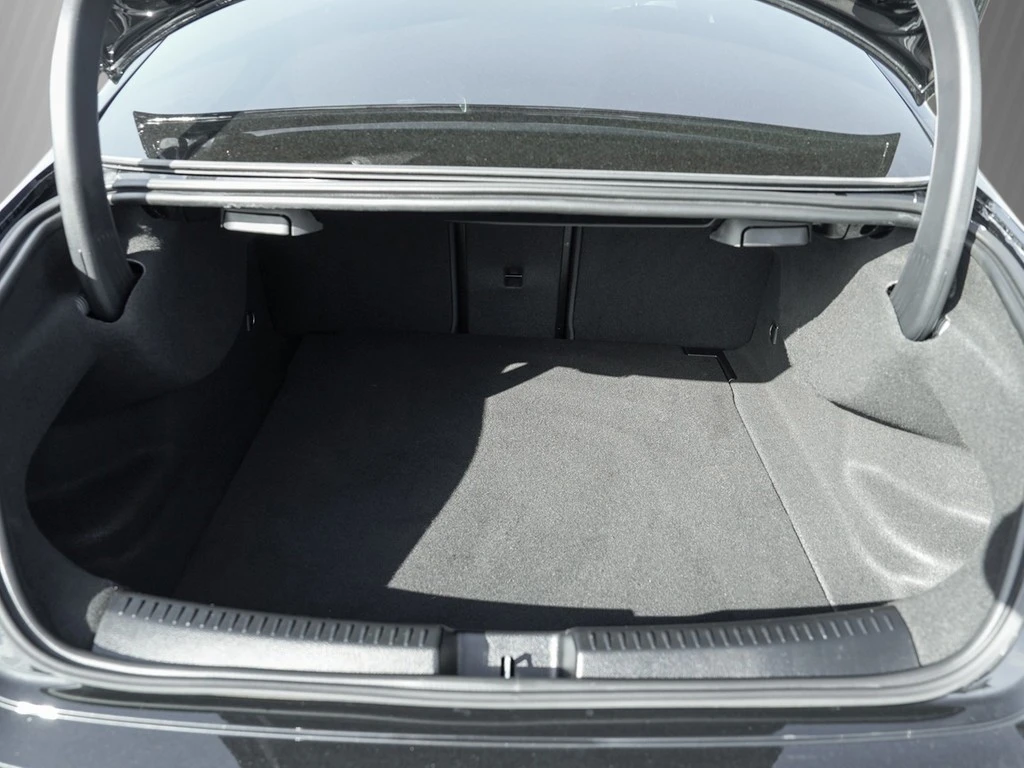 Mercedes-Benz-CLA-image-5