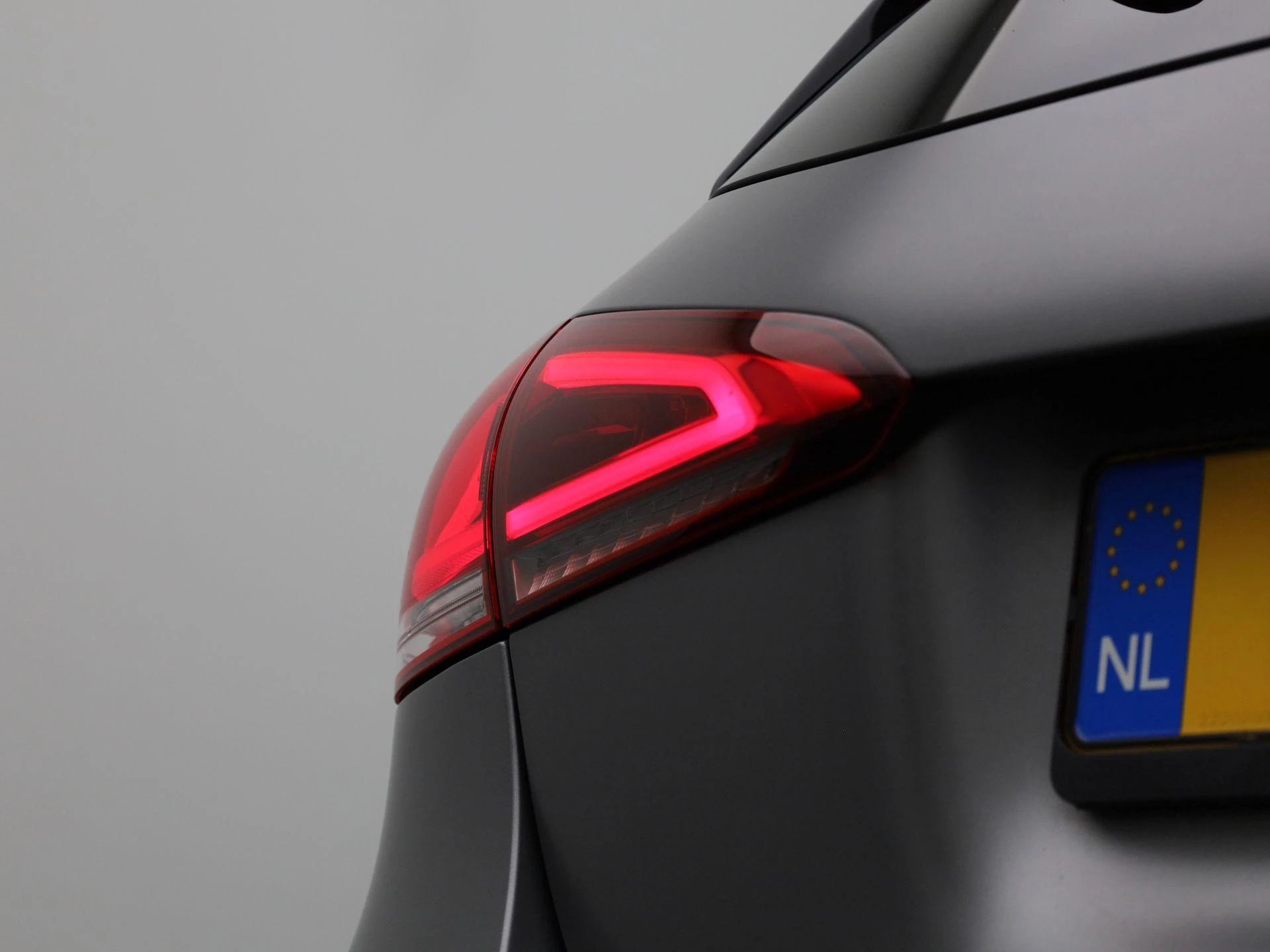 Mercedes-Benz A-Klasse AMG 45 S 4MATIC+ Edition 1