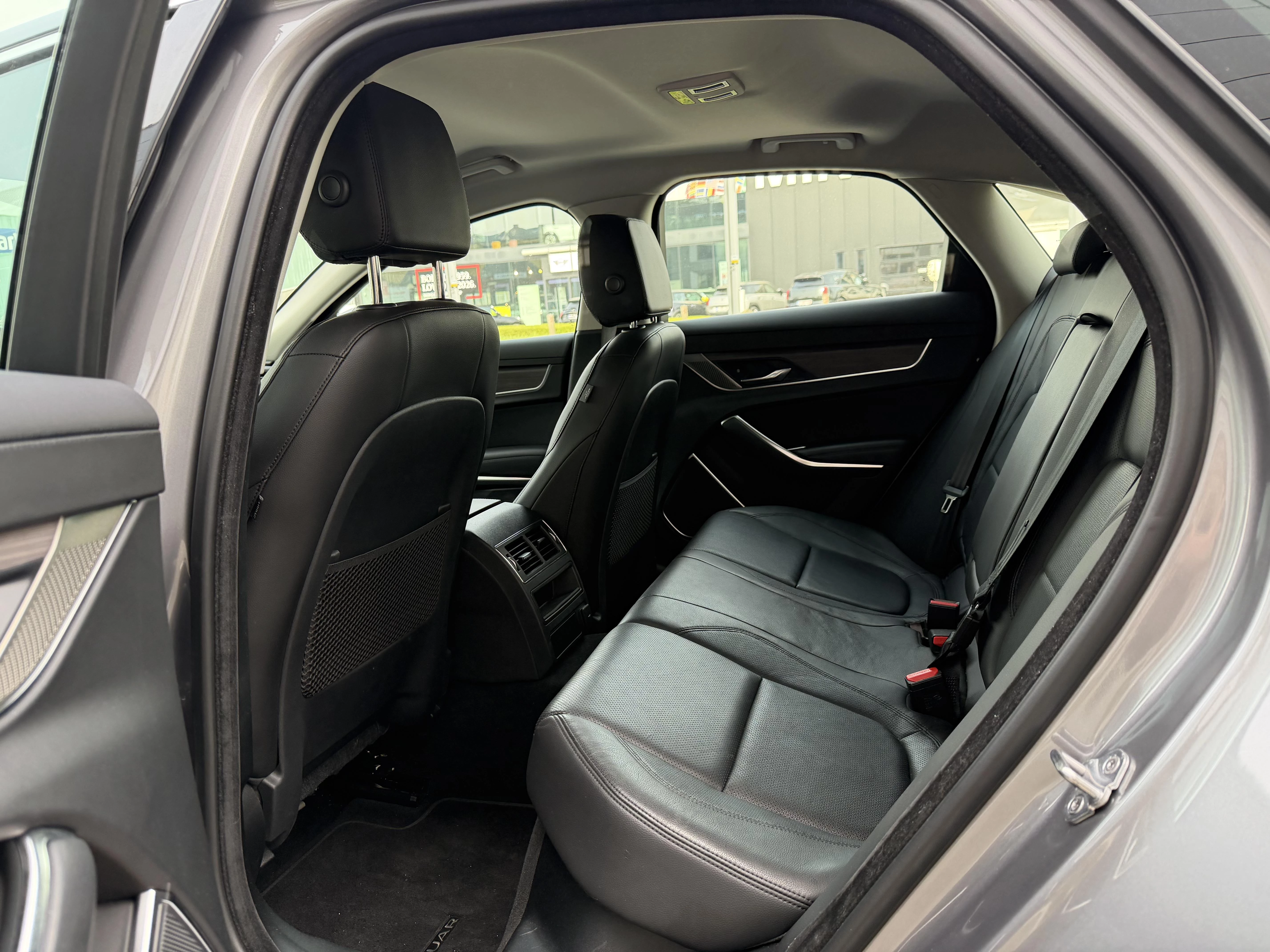 Jaguar XF D200 SE AWD