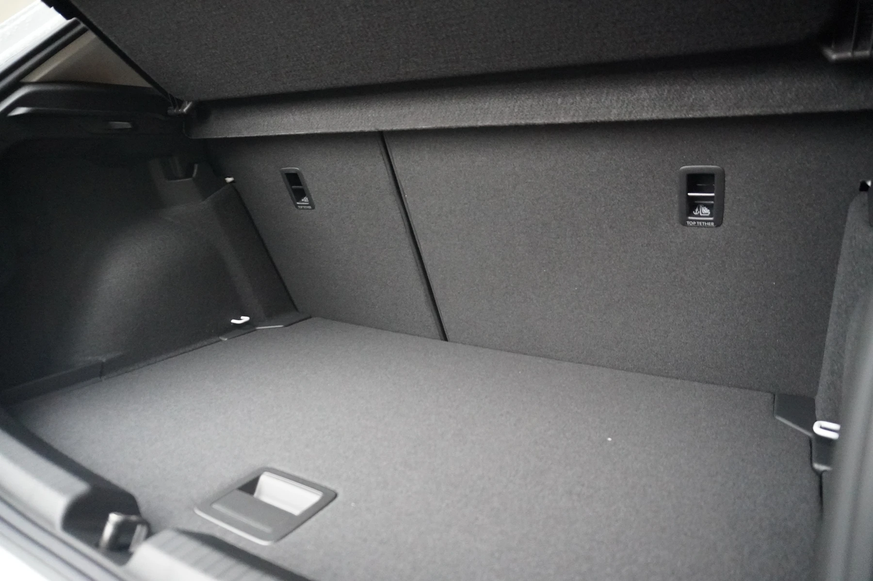 Volkswagen-Polo-image-11