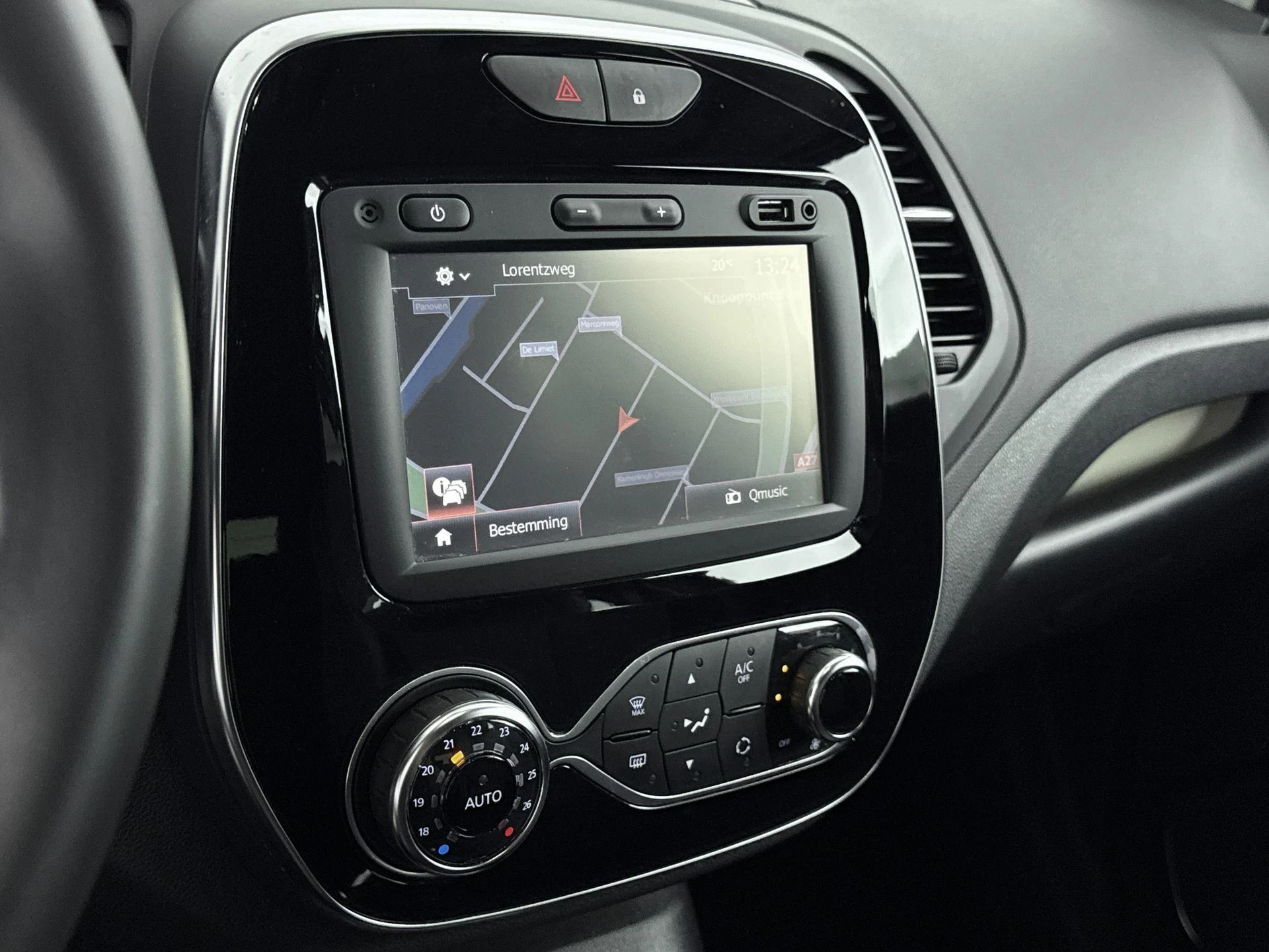 Renault-Captur-image-13