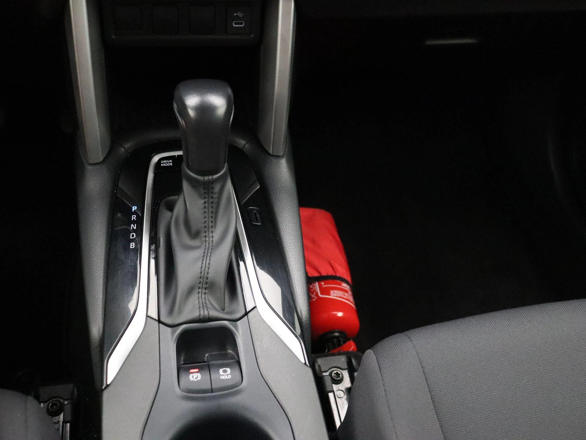 Toyota-Corolla Cross-image-16