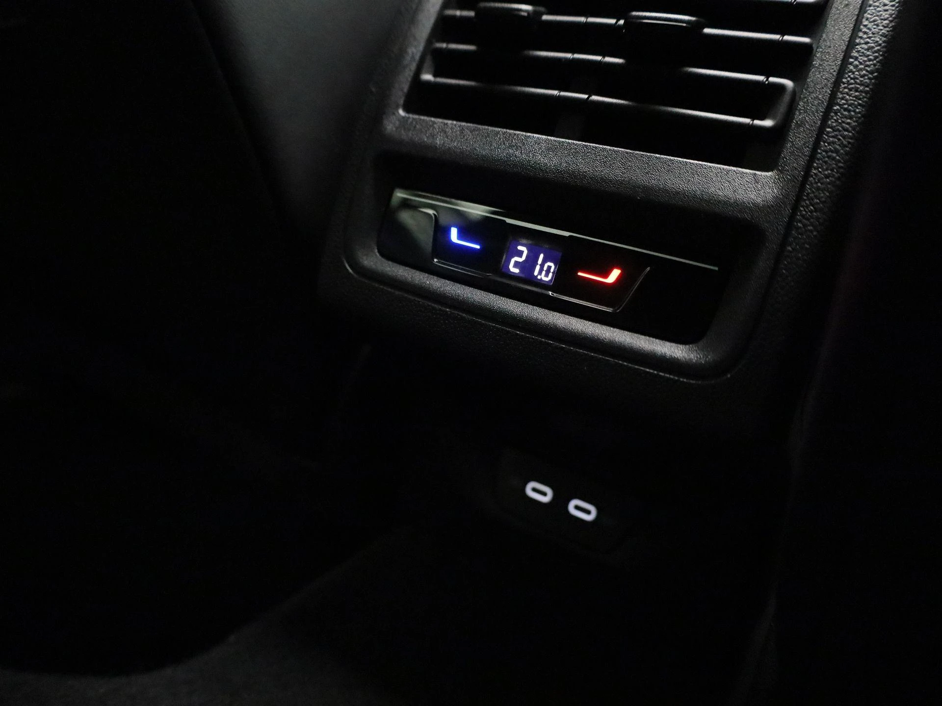 Volkswagen Golf 2.0 TSI R-Line