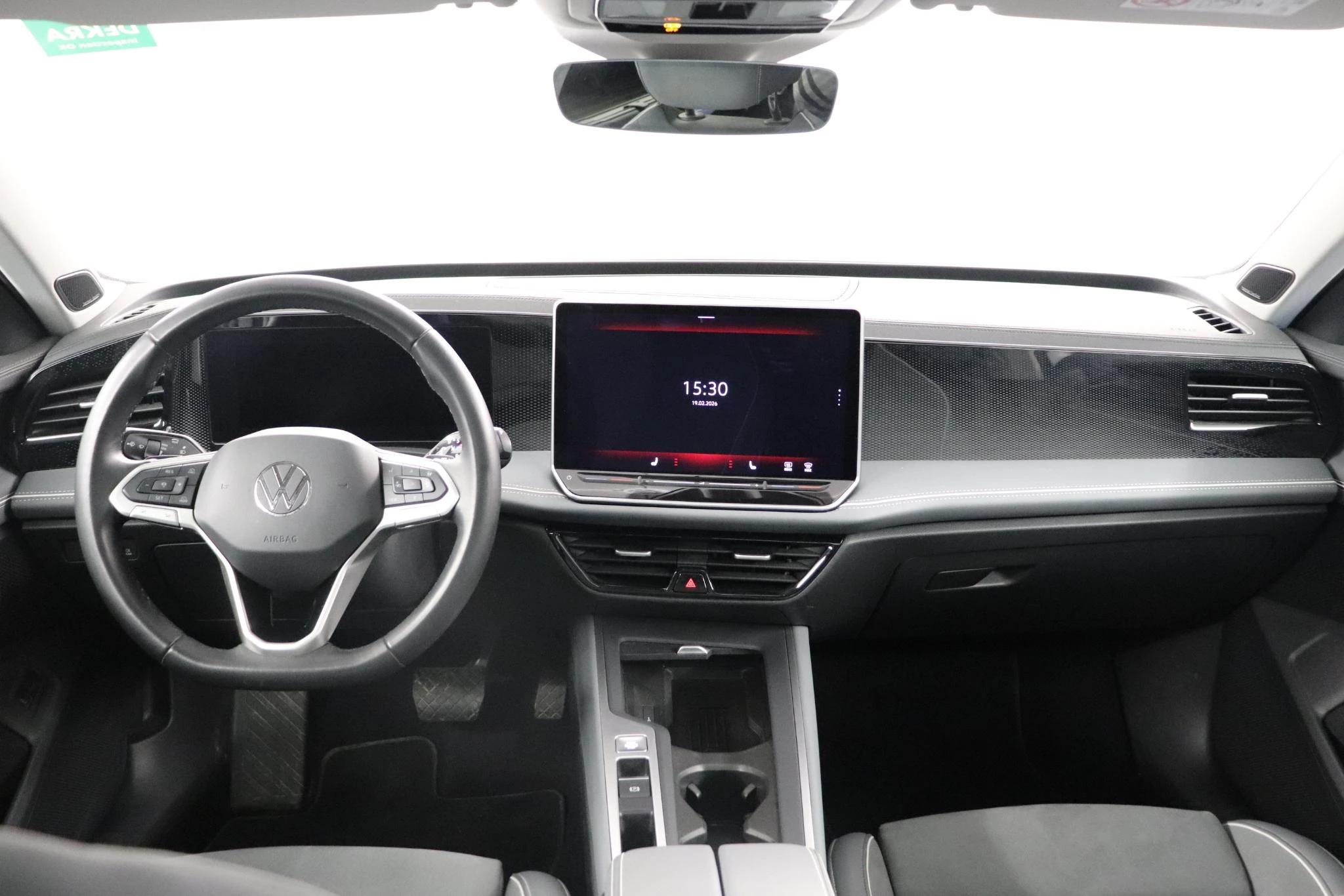 Volkswagen-Passat-image-14