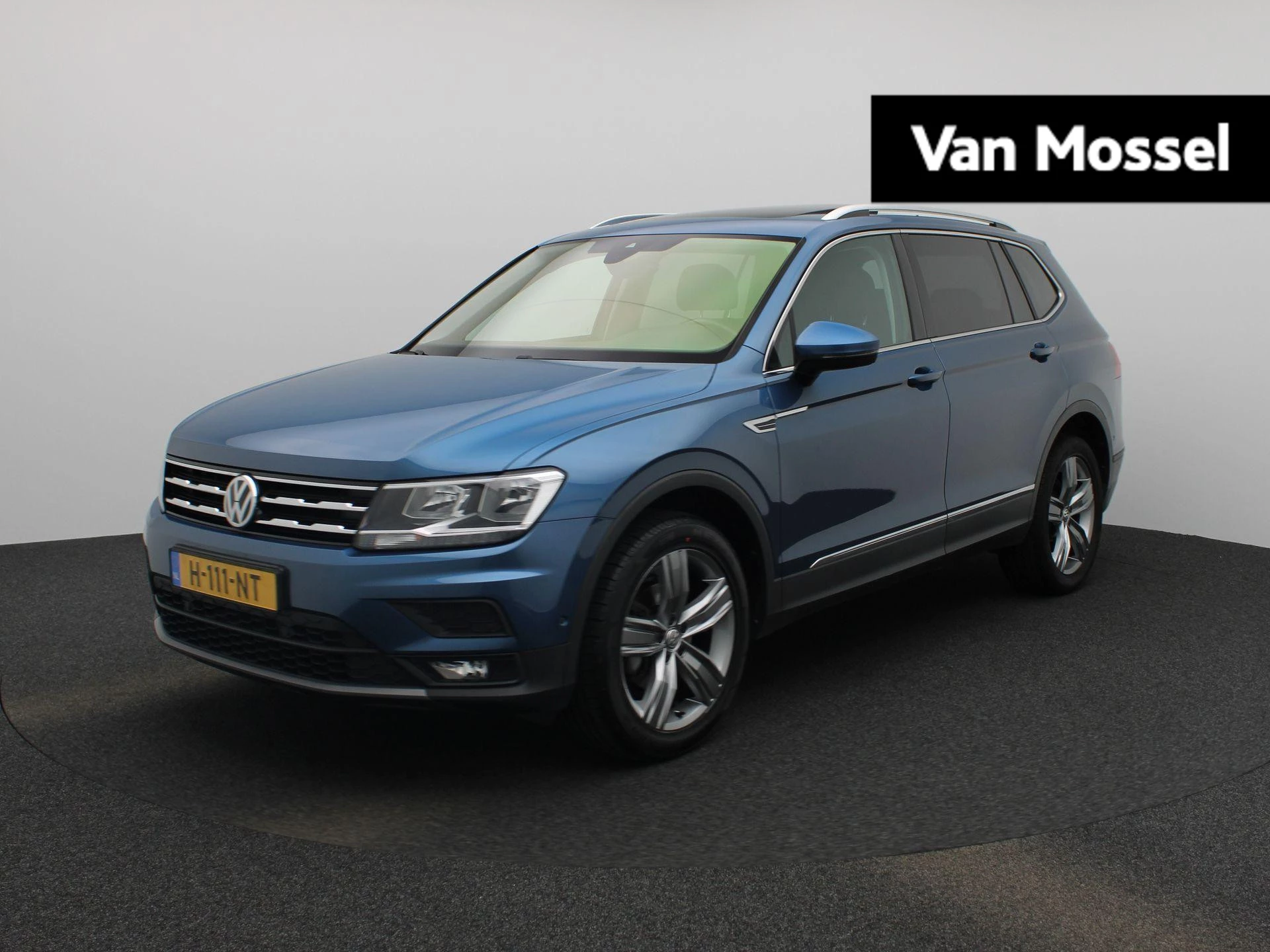 Volkswagen-Tiguan Allspace-image-0