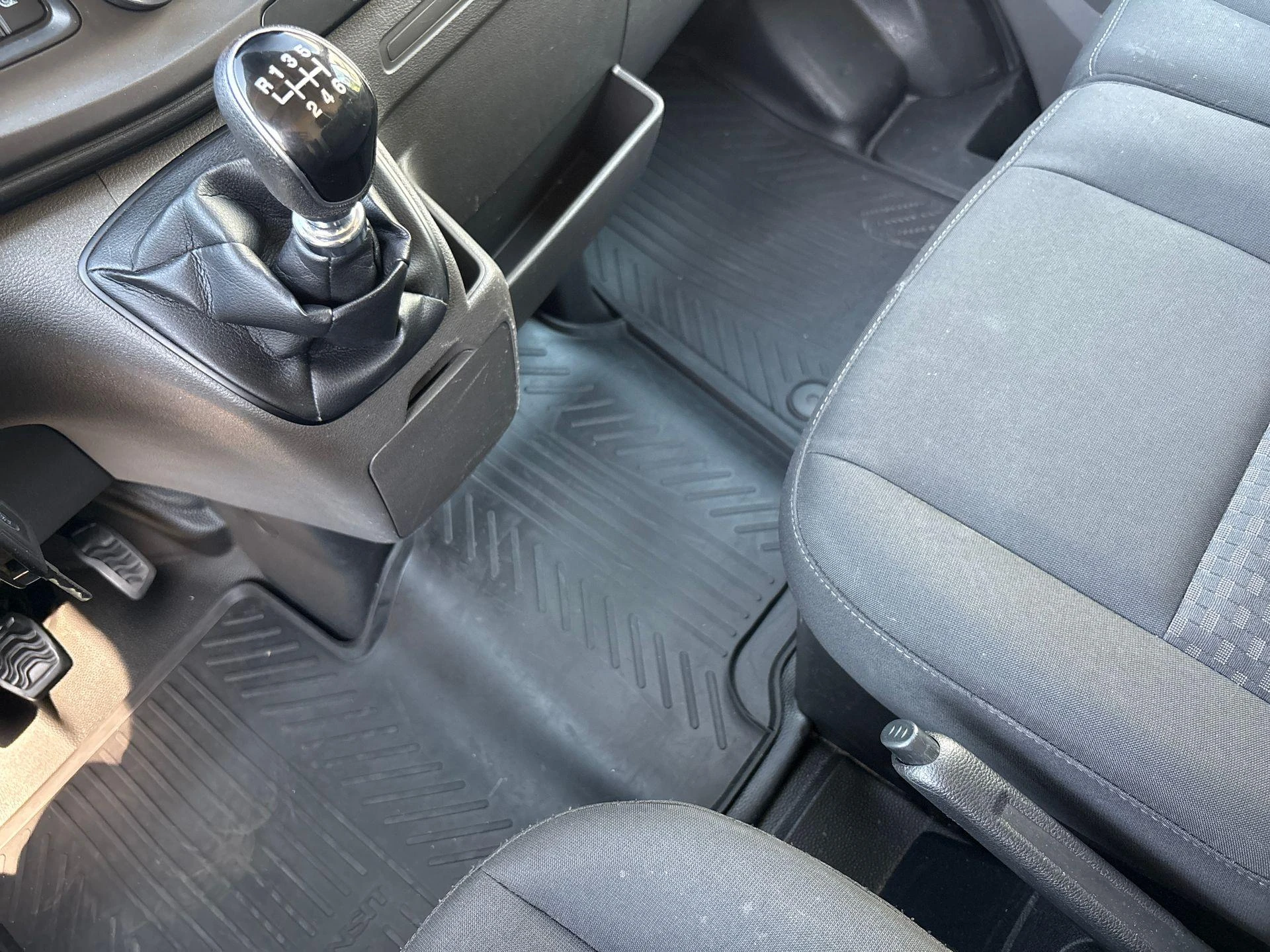 Ford-Transit-image-18