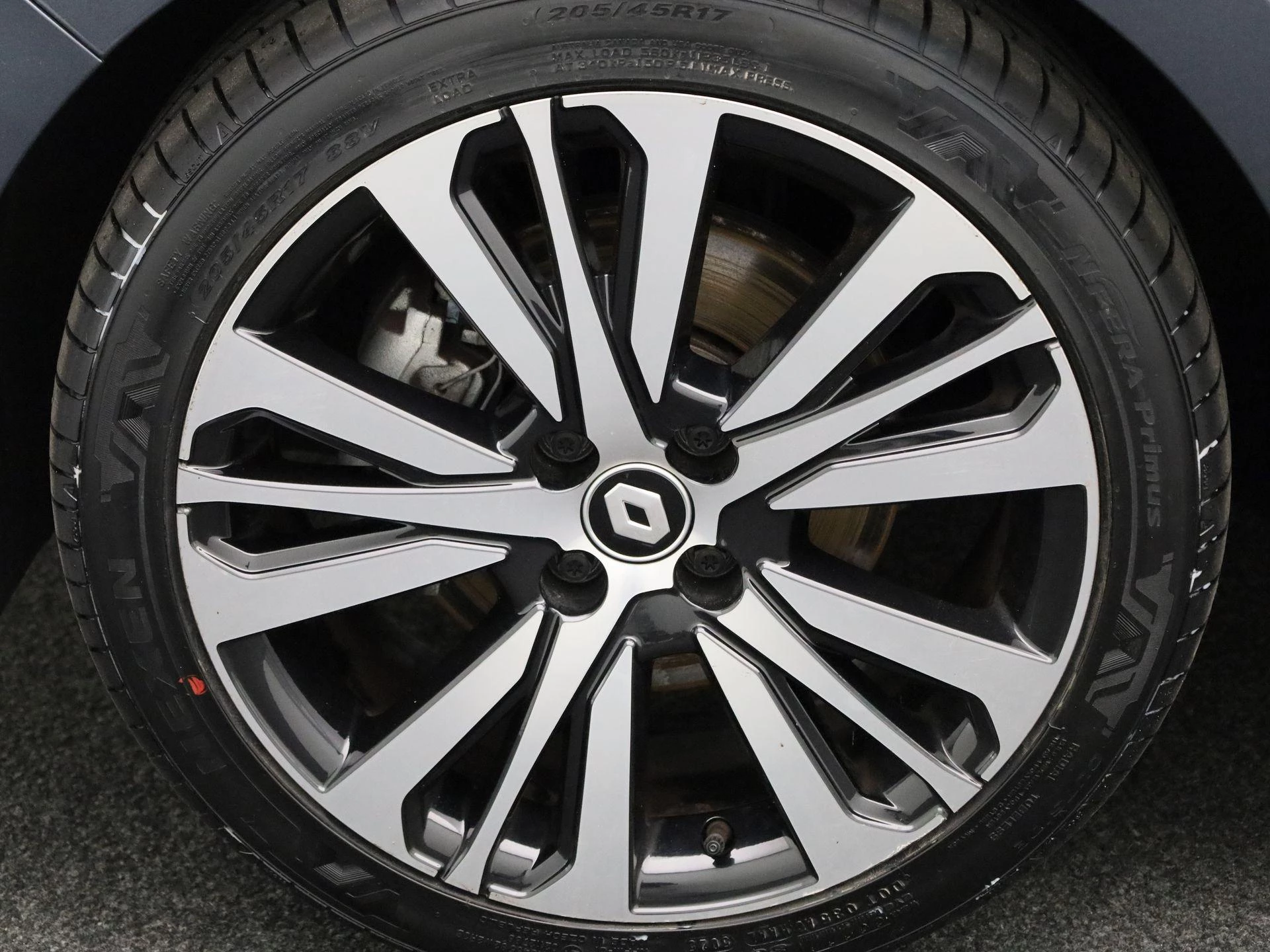 Renault-Clio-image-11