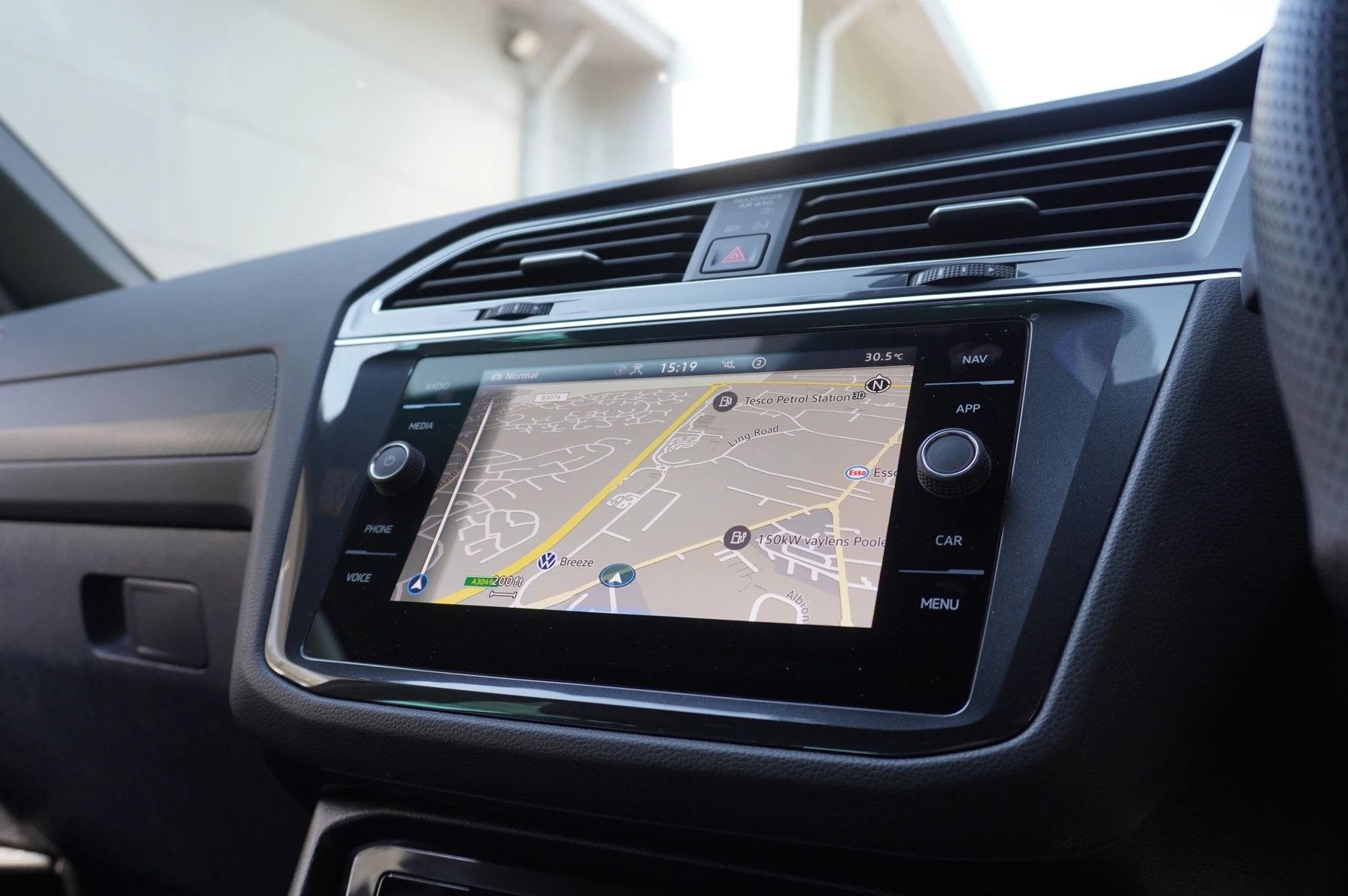 Volkswagen-Tiguan-image-37