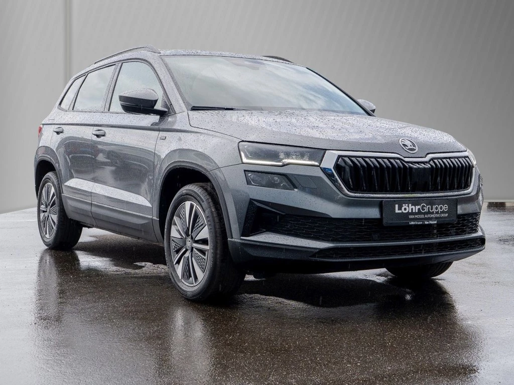 Škoda Karoq 1.5 TSI DSG Tour Matrix, AHK, Navi