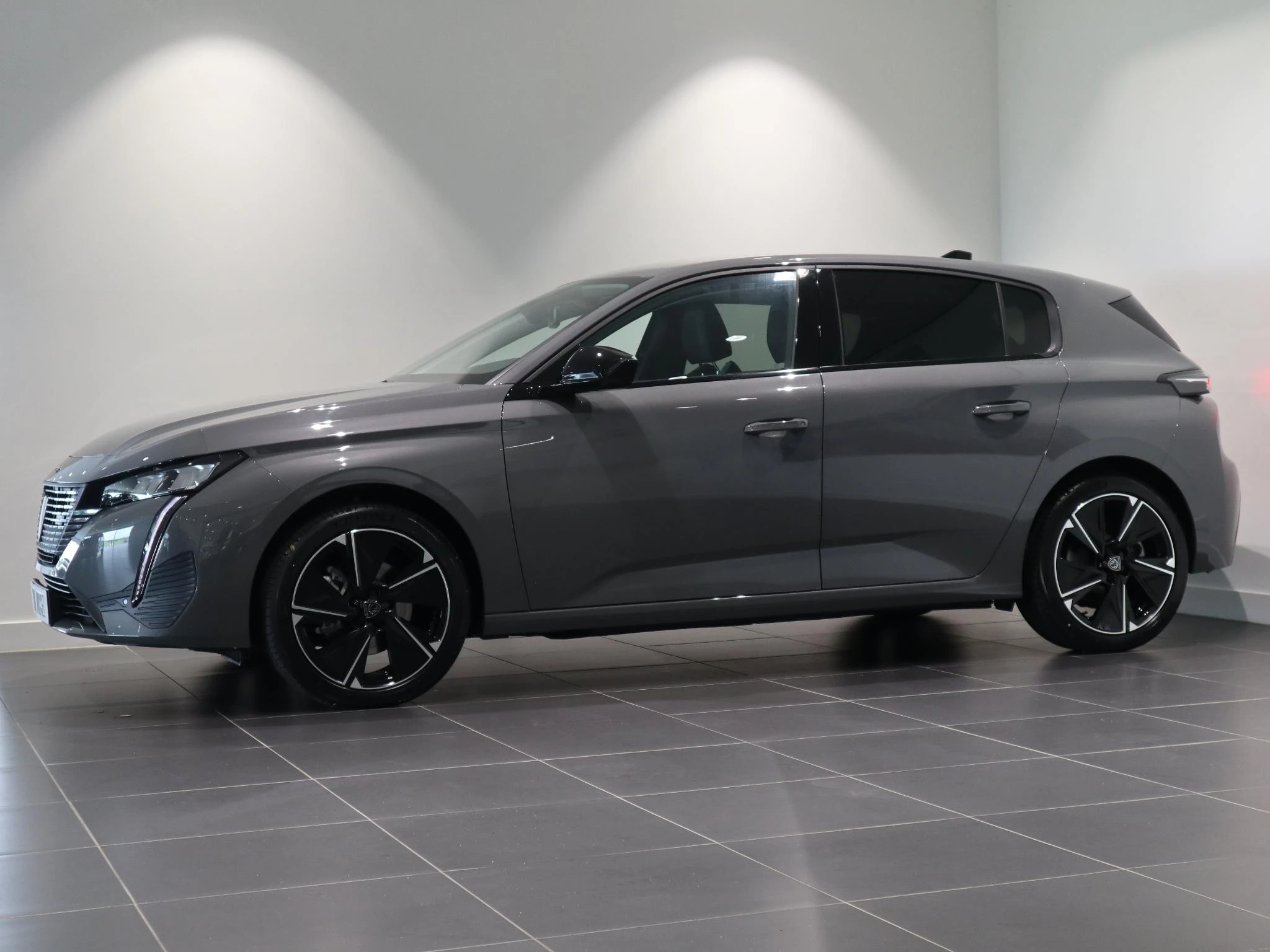 Peugeot-e-308-image-2