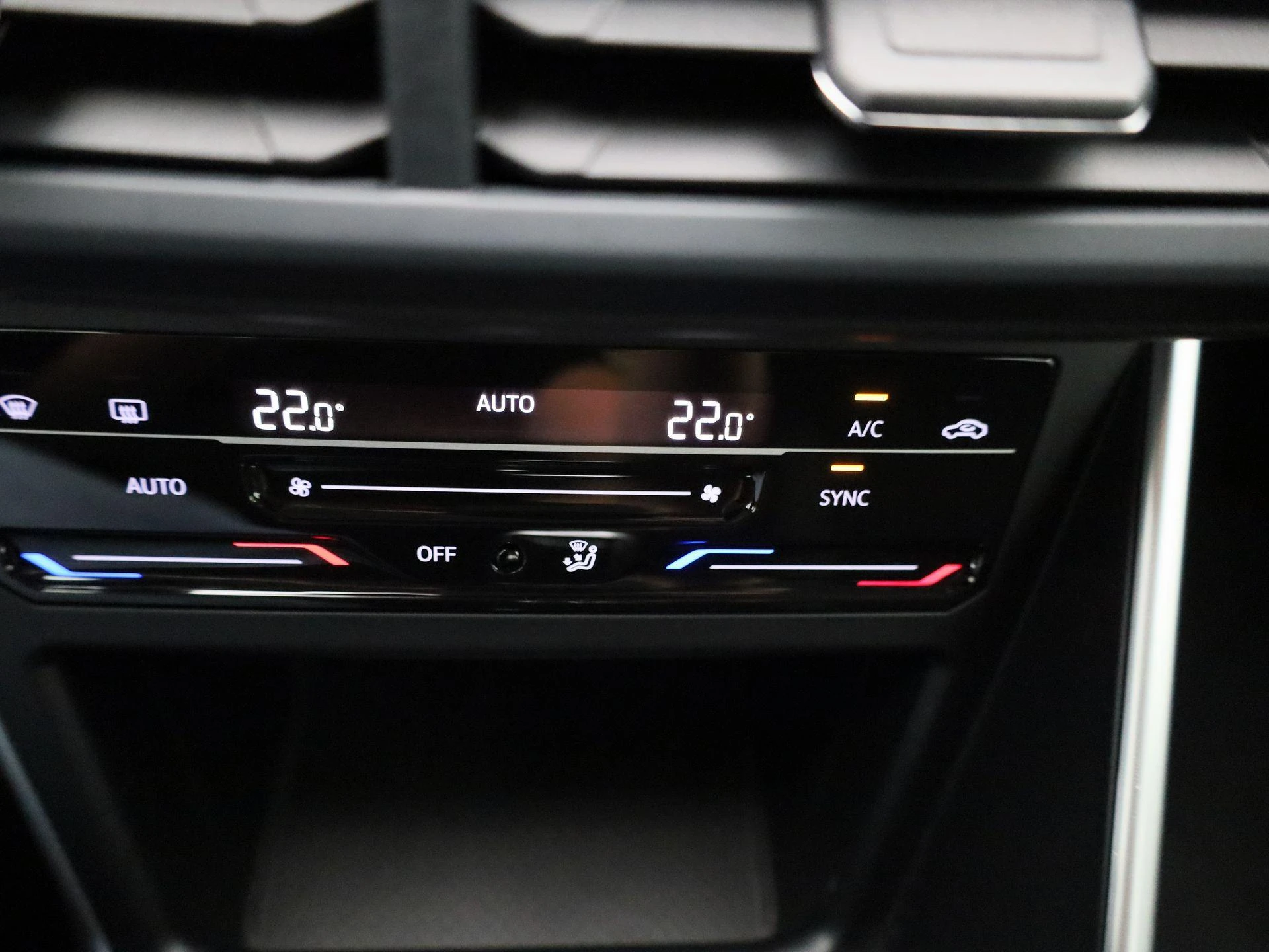 Volkswagen-Polo-image-22