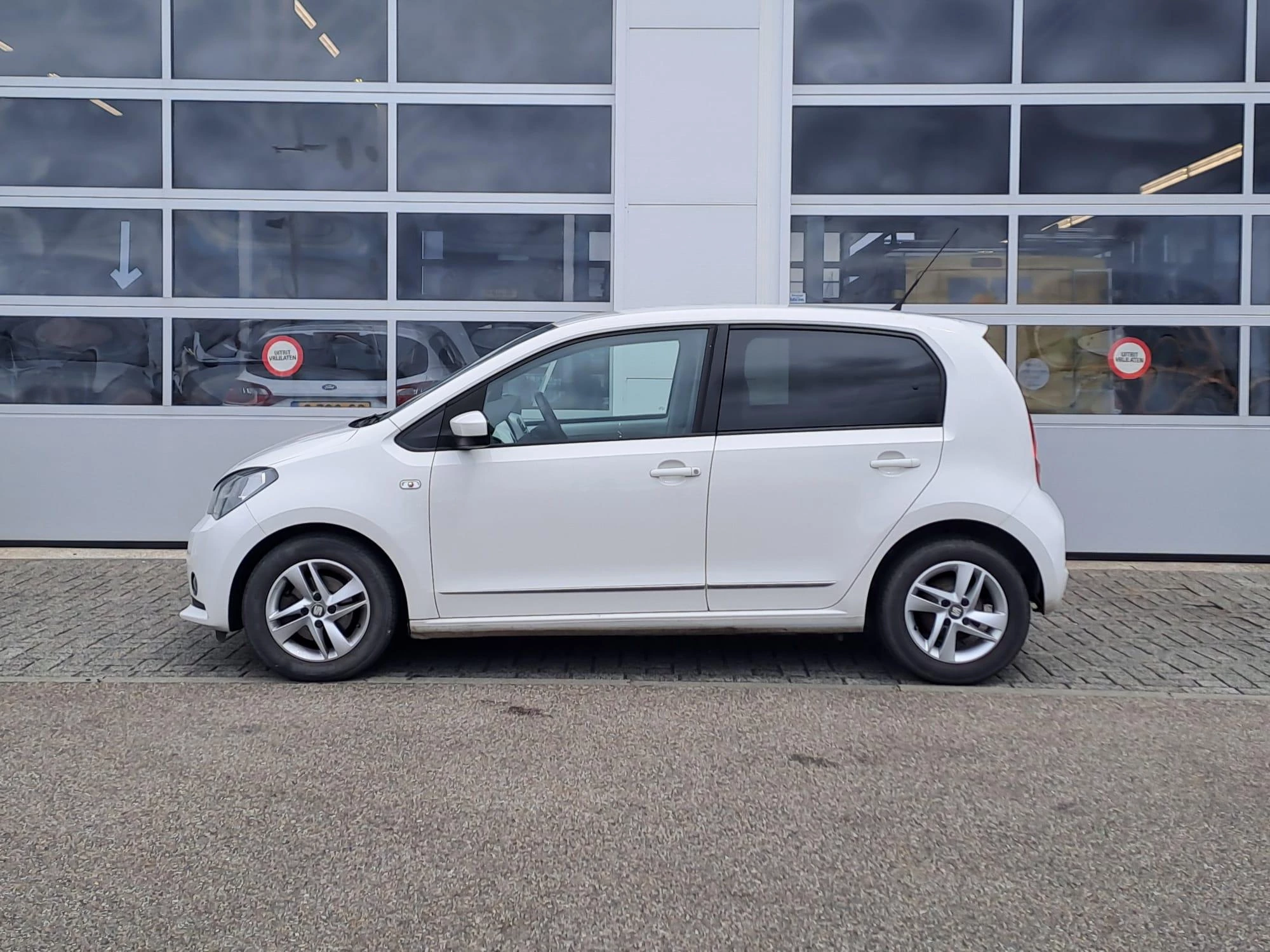 SEAT-Mii-image-1
