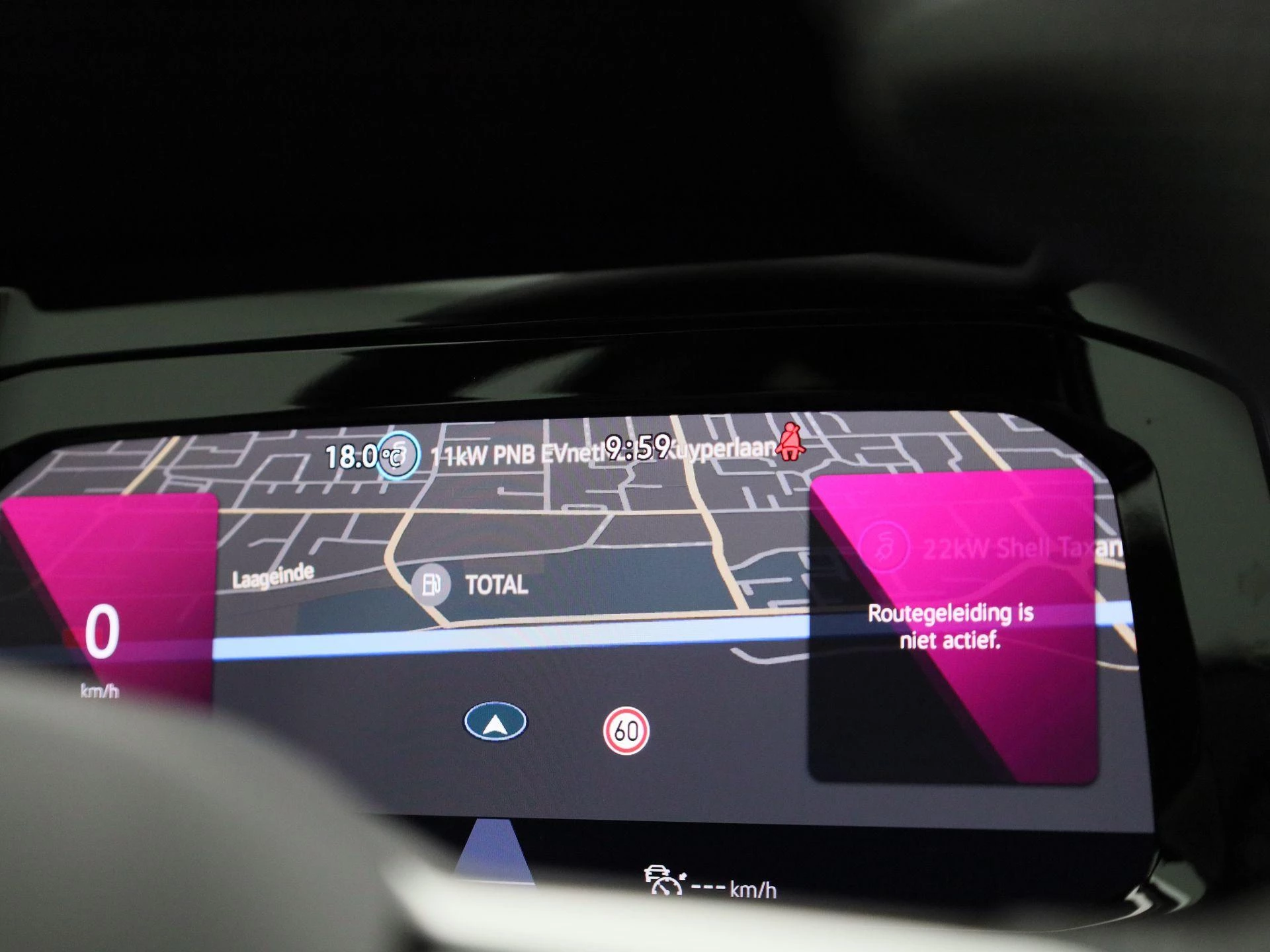 Volkswagen-Golf-image-23