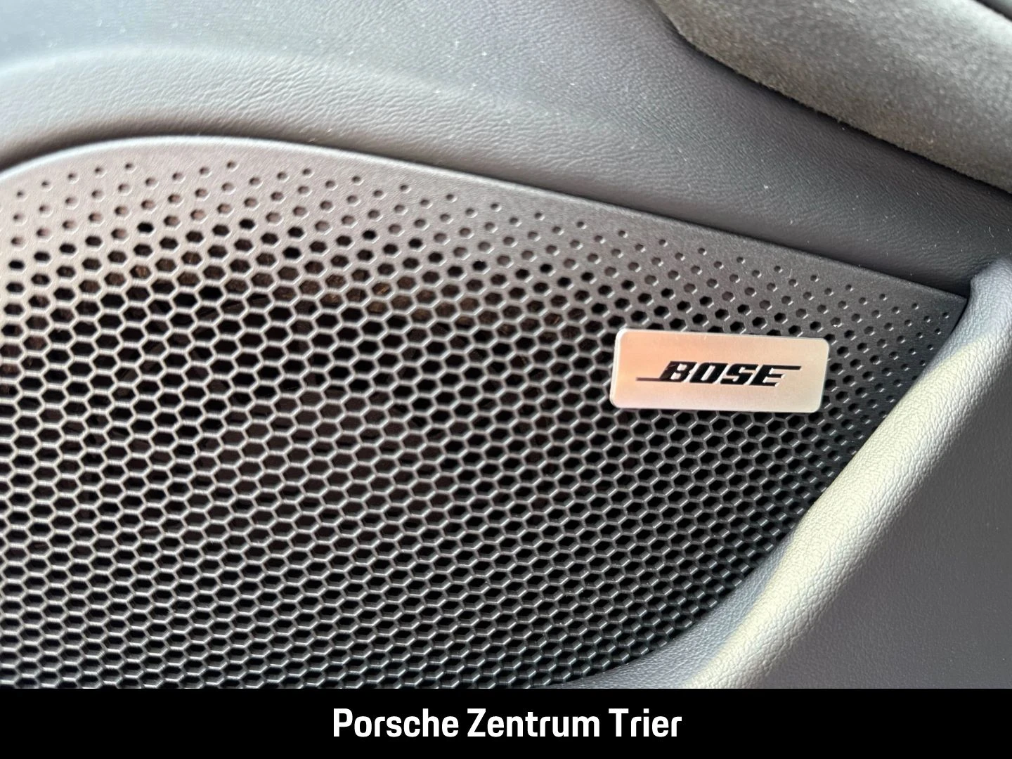 Porsche-Taycan-image-24