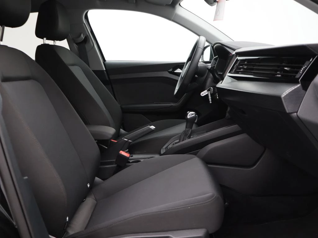 Audi-A1 Sportback-image-10