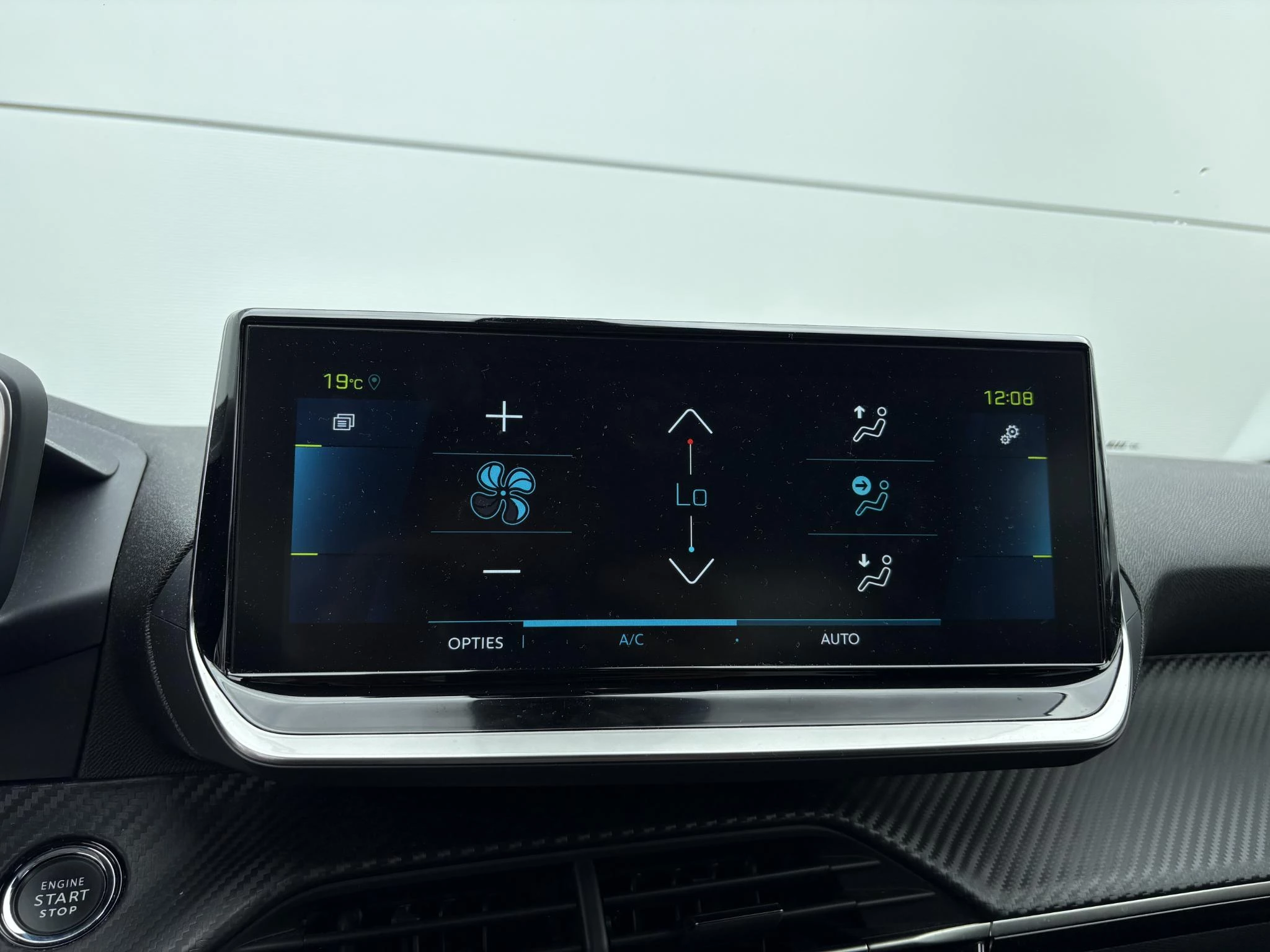 Peugeot e-2008 EV Allure Pack 50 kWh