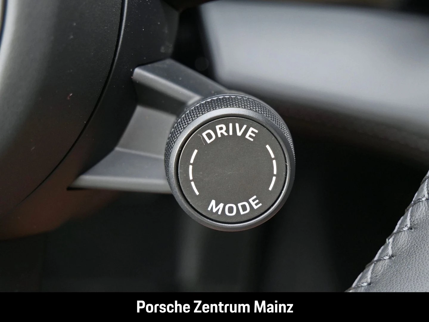 Porsche-Taycan-image-24