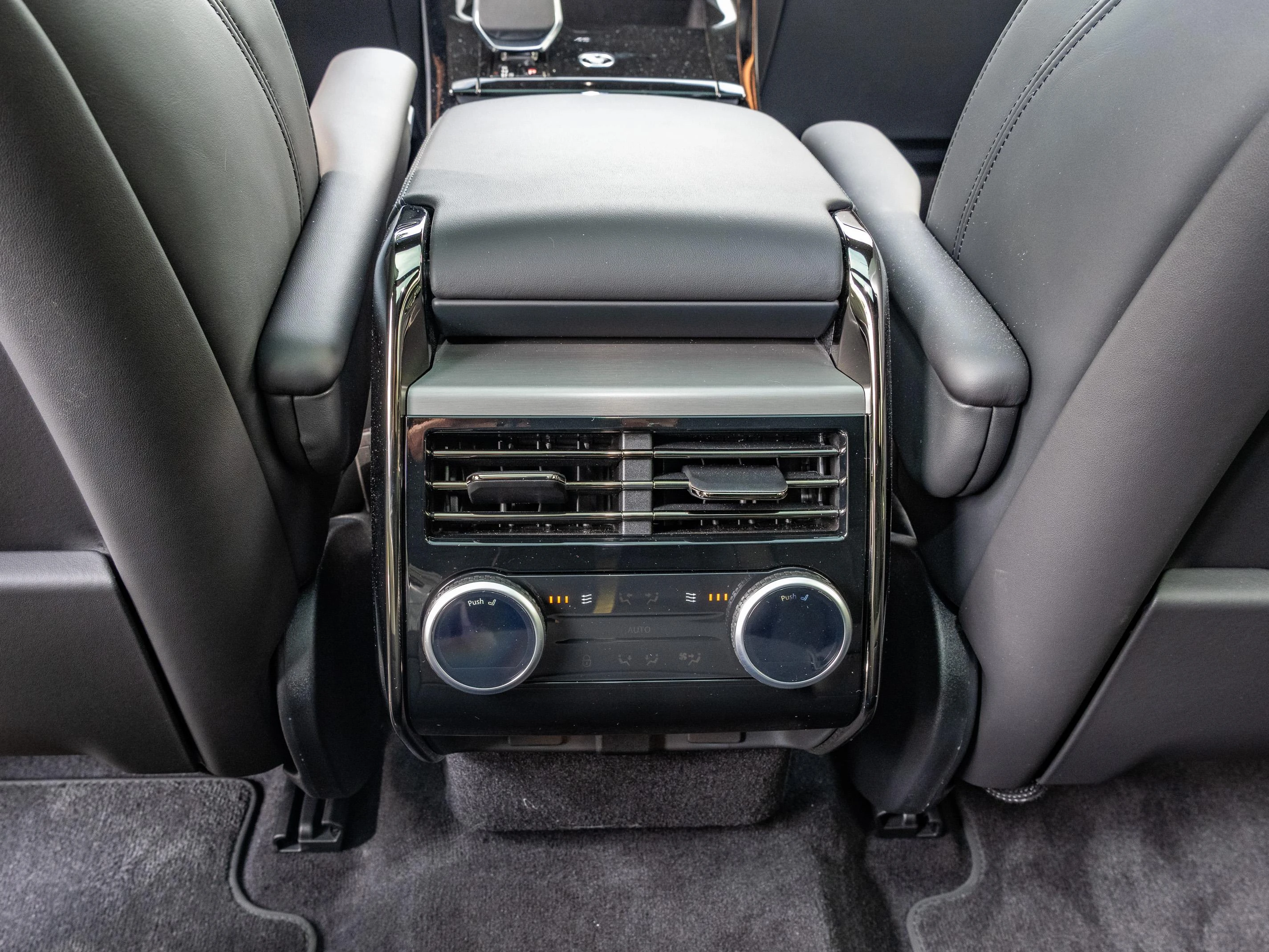 Land Rover Range Rover Sport P460e Dynamic Edition