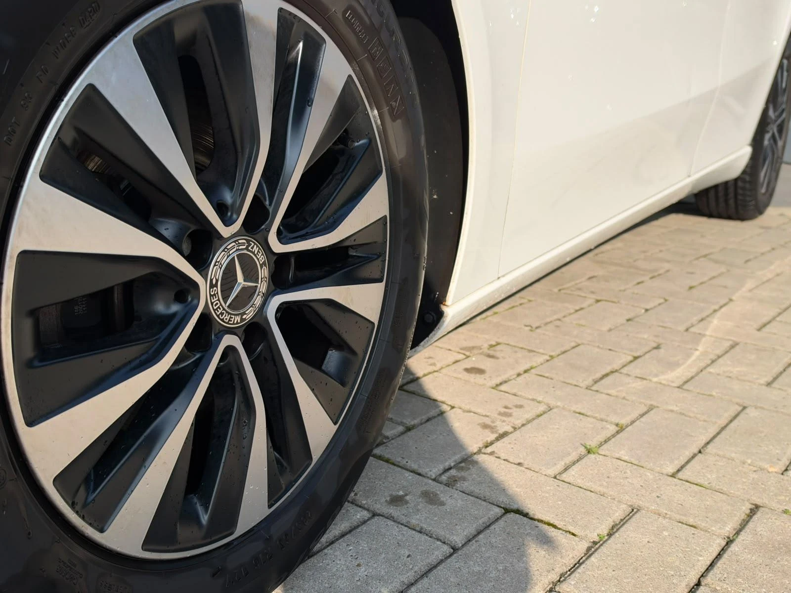 Mercedes-Benz-A-Klasse-image-1