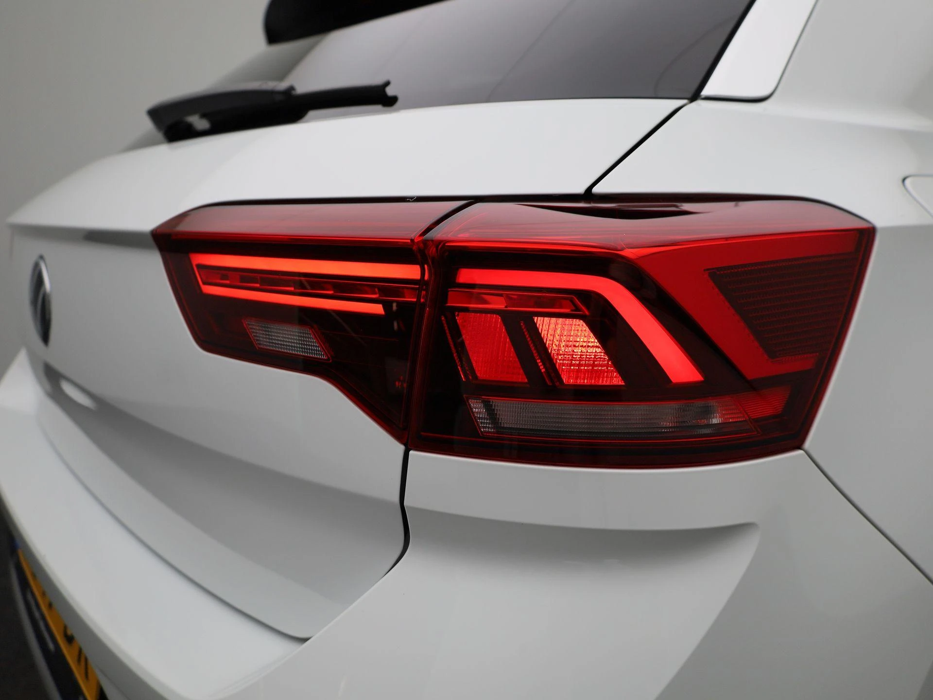 Volkswagen-T-Roc-image-28