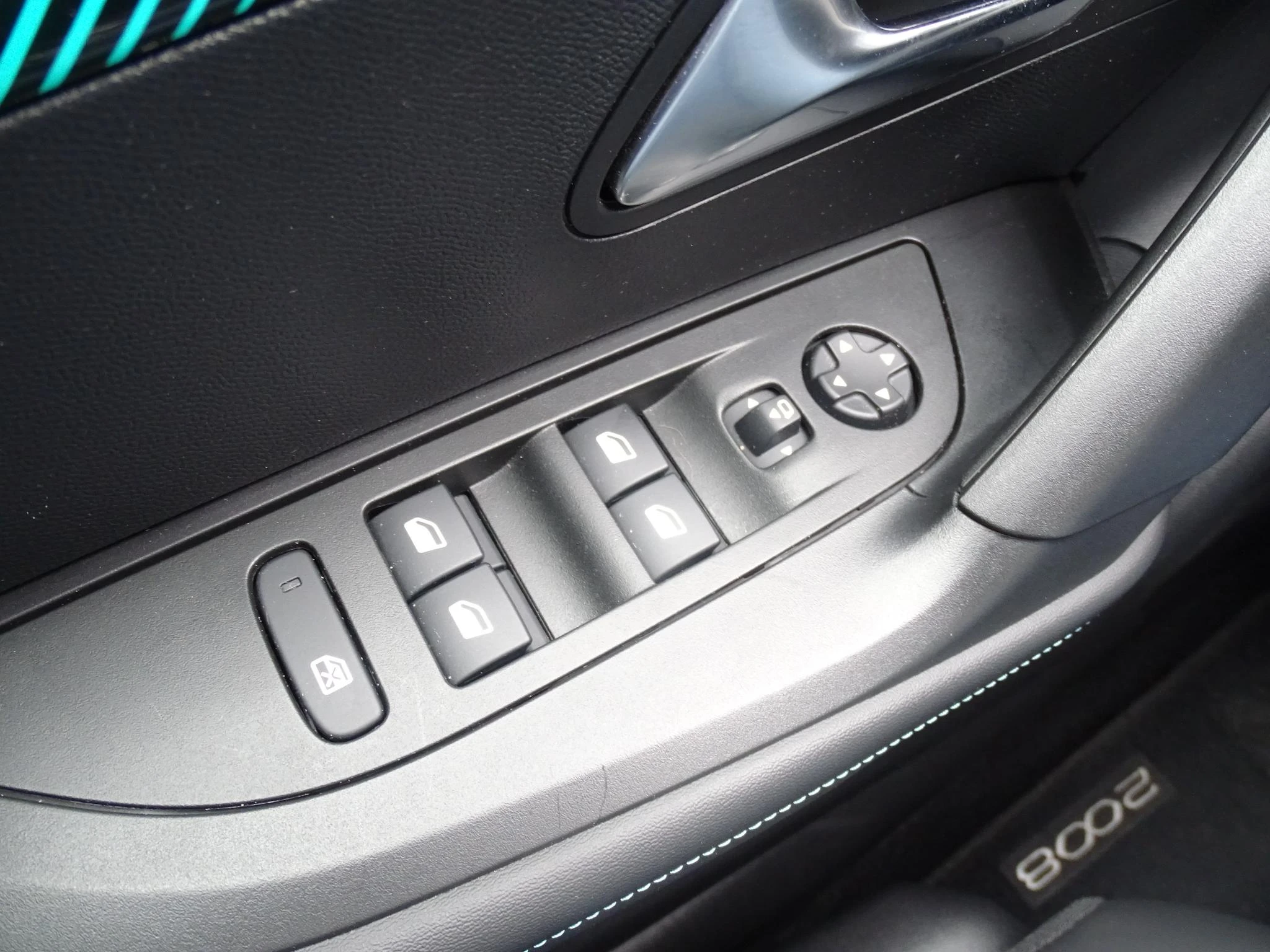 Peugeot-2008-image-24