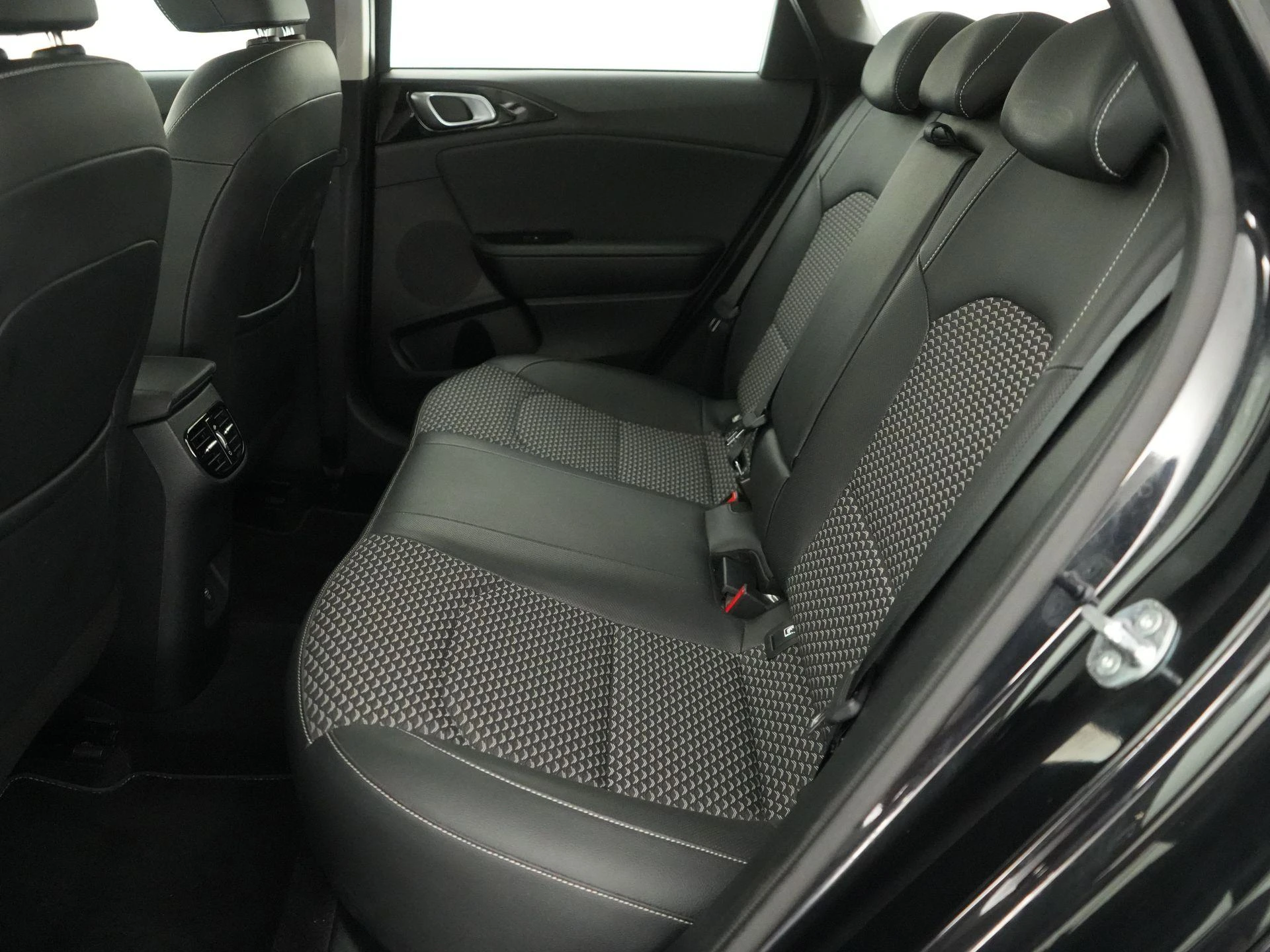 Kia-cee'd-image-14