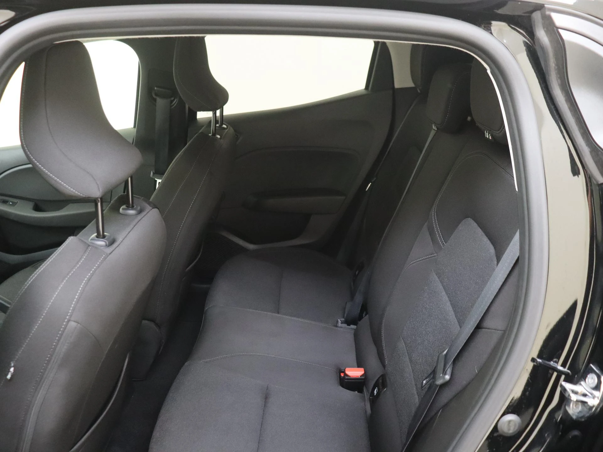 Renault-Clio-image-16