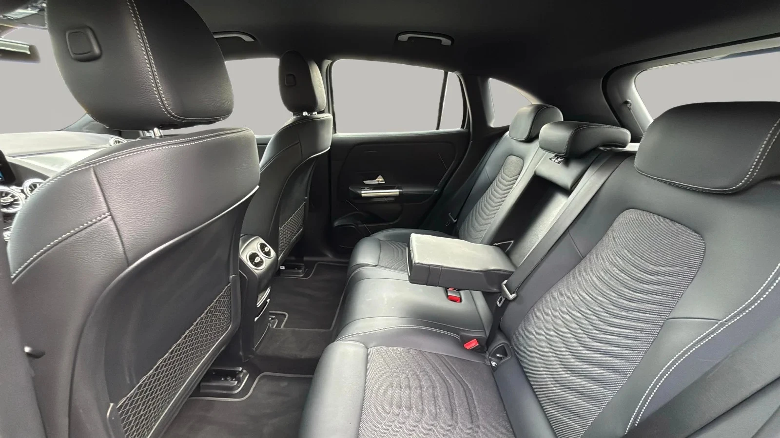 Mercedes-Benz-EQA-image-13