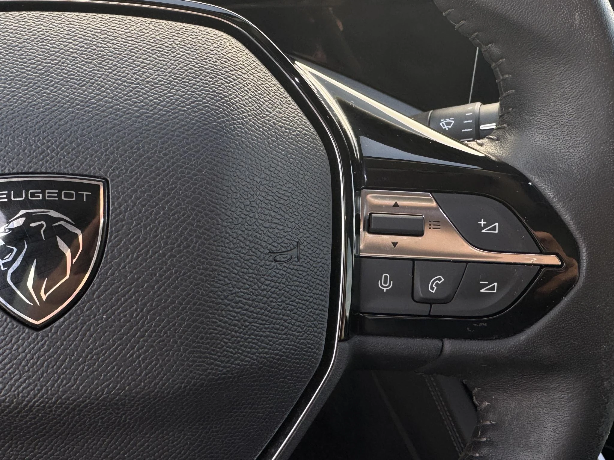 Peugeot-308-image-13