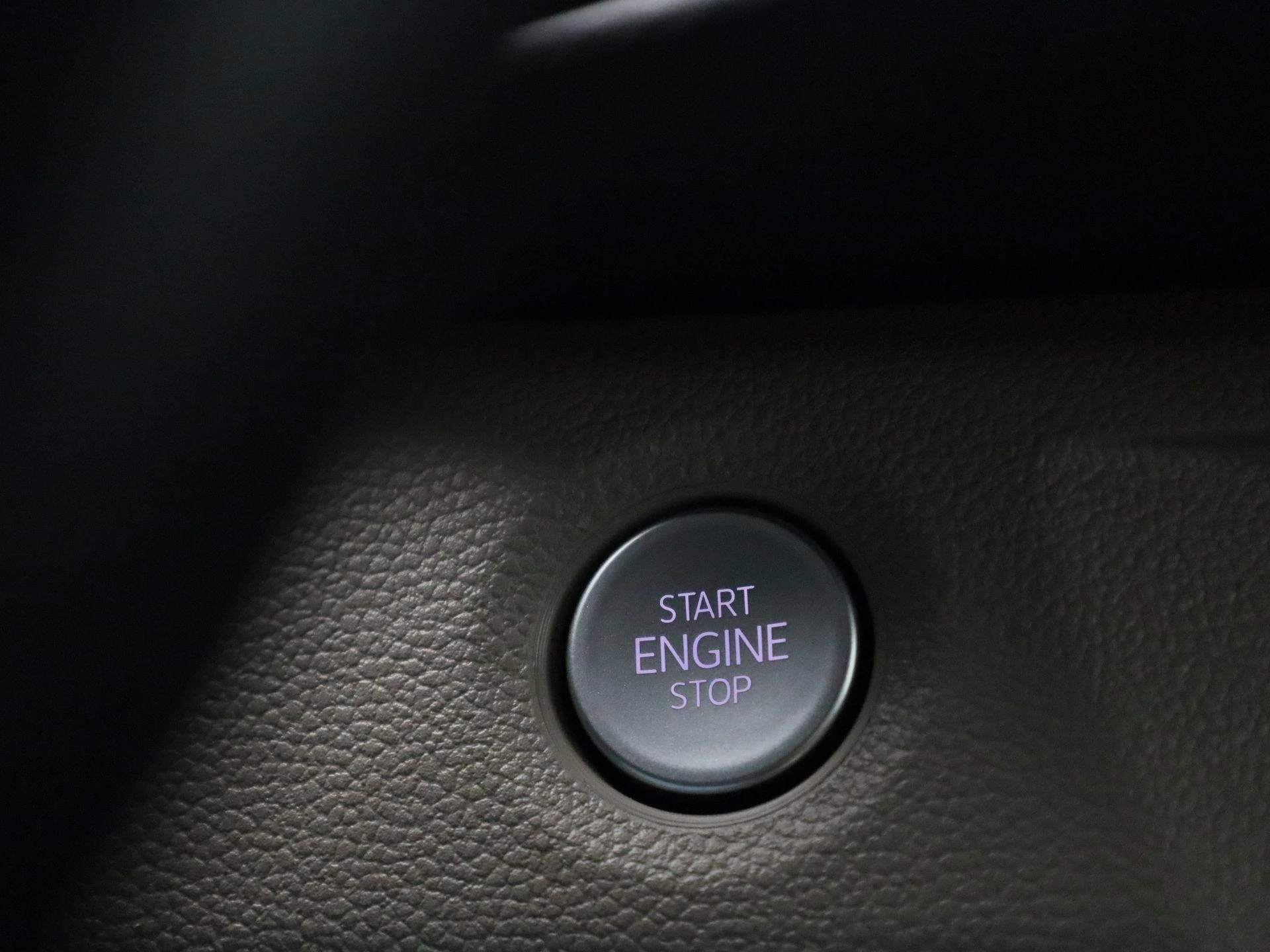 Volkswagen-Multivan-image-26